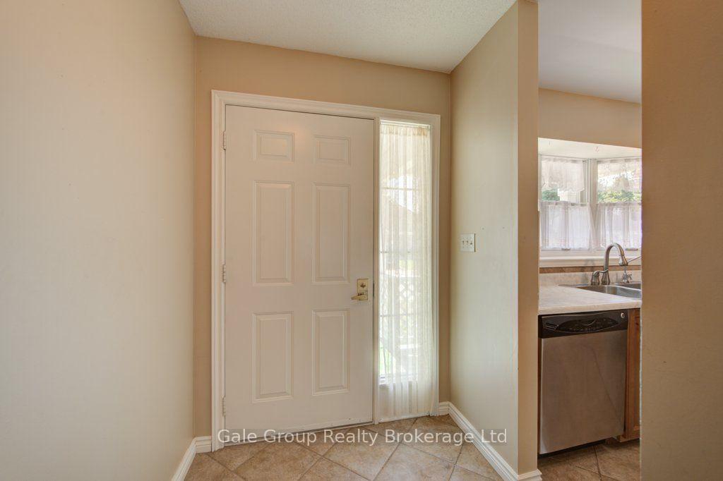 Photo 5 of 47 Seres Drive, Tillsonburg — HOMEH