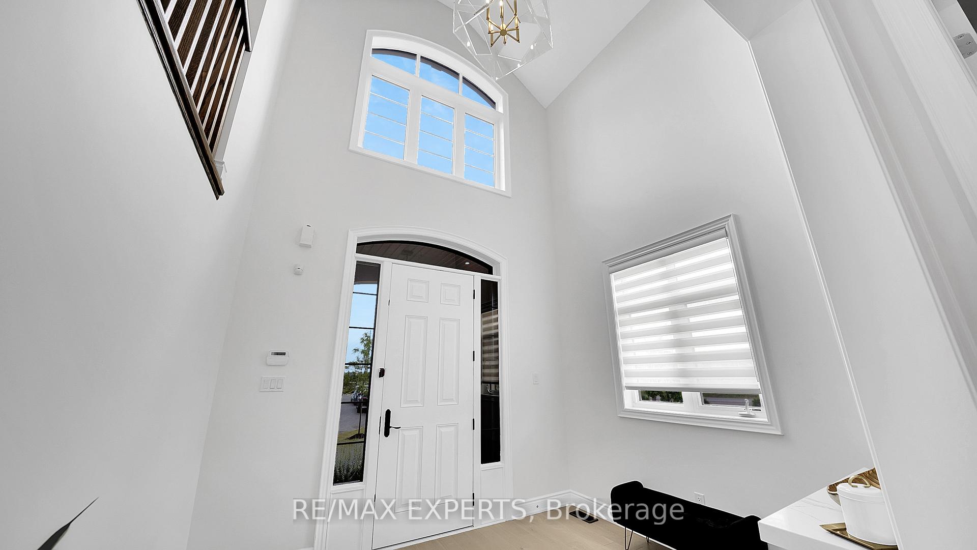 Photo 2 of 89 Rosshaven Crescent, Vaughan, Vellore Village — HOMEH