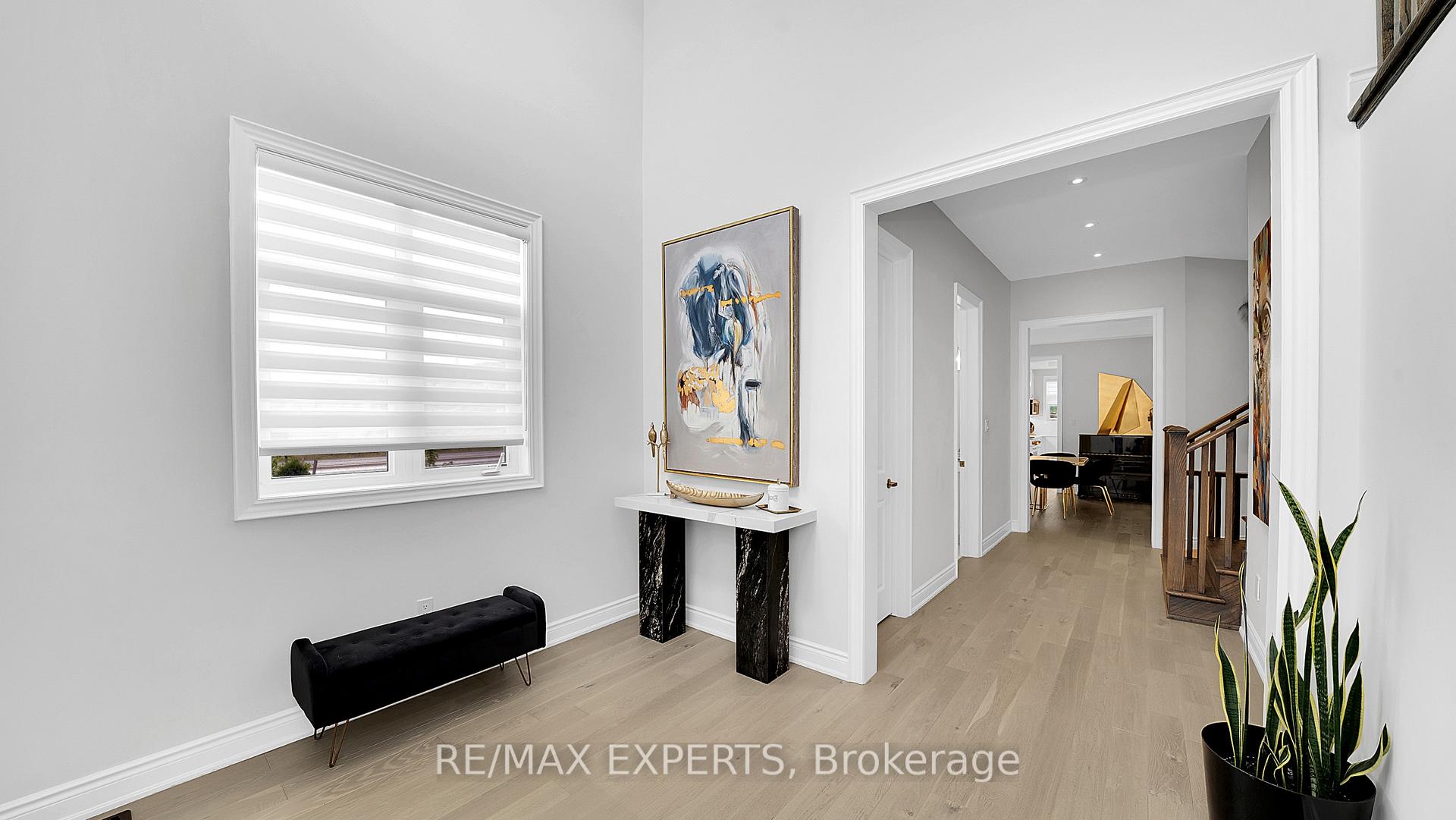 Photo 3 of 89 Rosshaven Crescent, Vaughan, Vellore Village — HOMEH