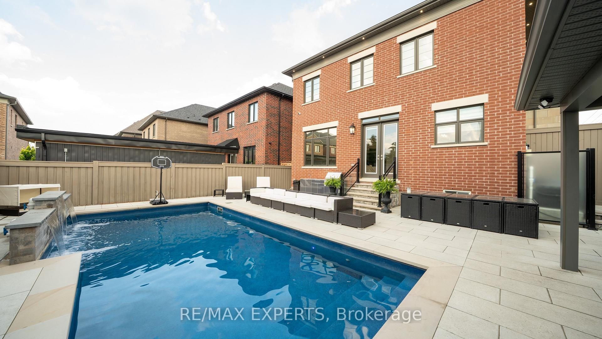 Photo 40 of 89 Rosshaven Crescent, Vaughan, Vellore Village — HOMEH