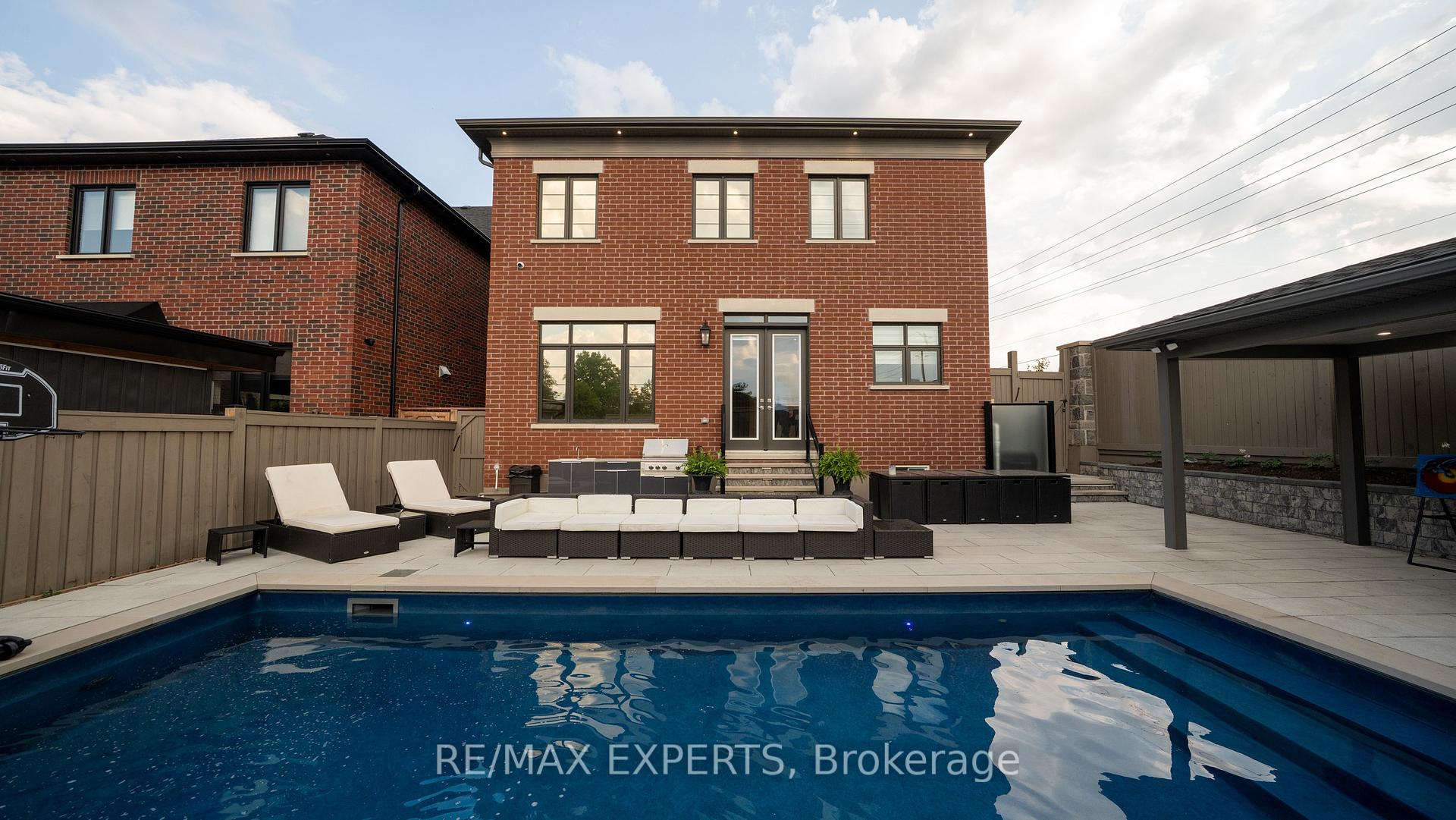 Photo 41 of 89 Rosshaven Crescent, Vaughan, Vellore Village — HOMEH