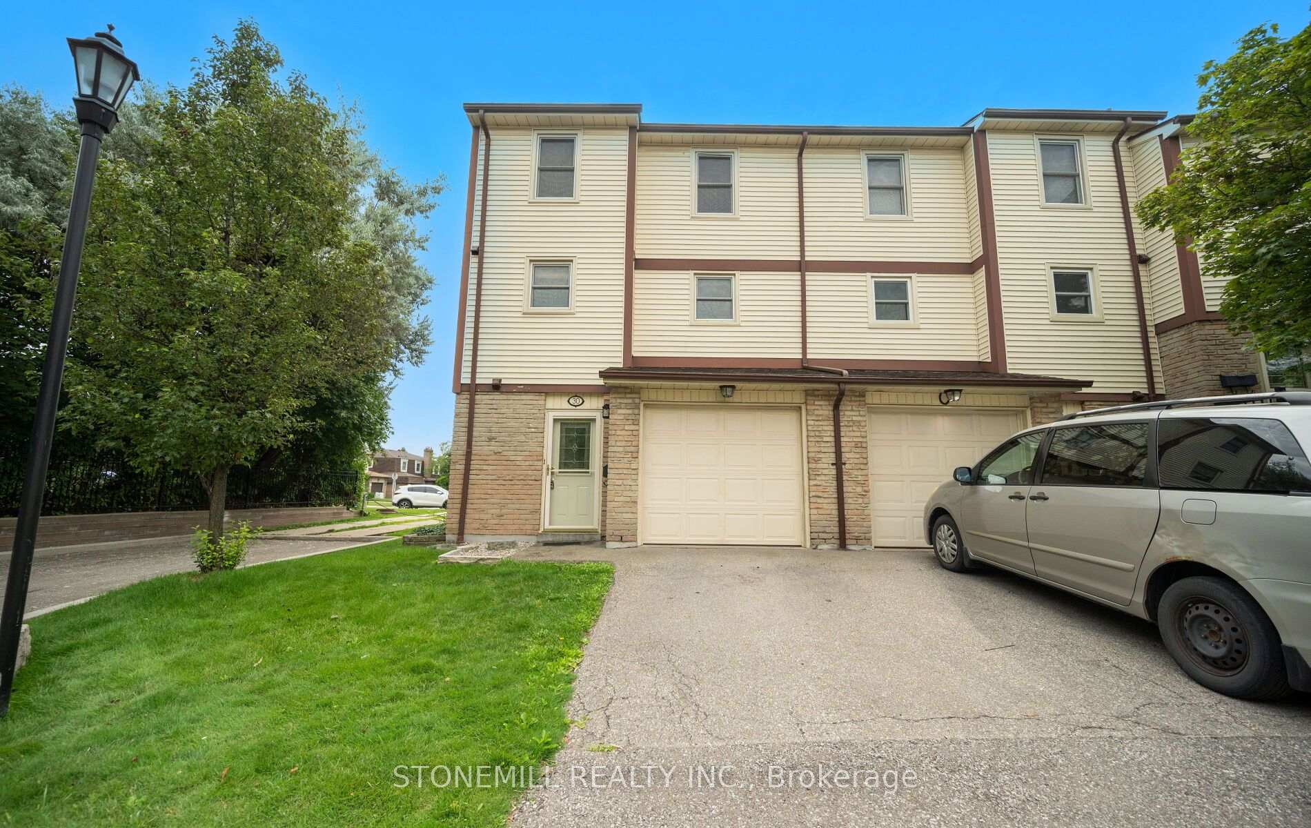 Photo 2 of Unit 30, 7340 Copenhagen Road, Mississauga, Meadowvale — HOMEH