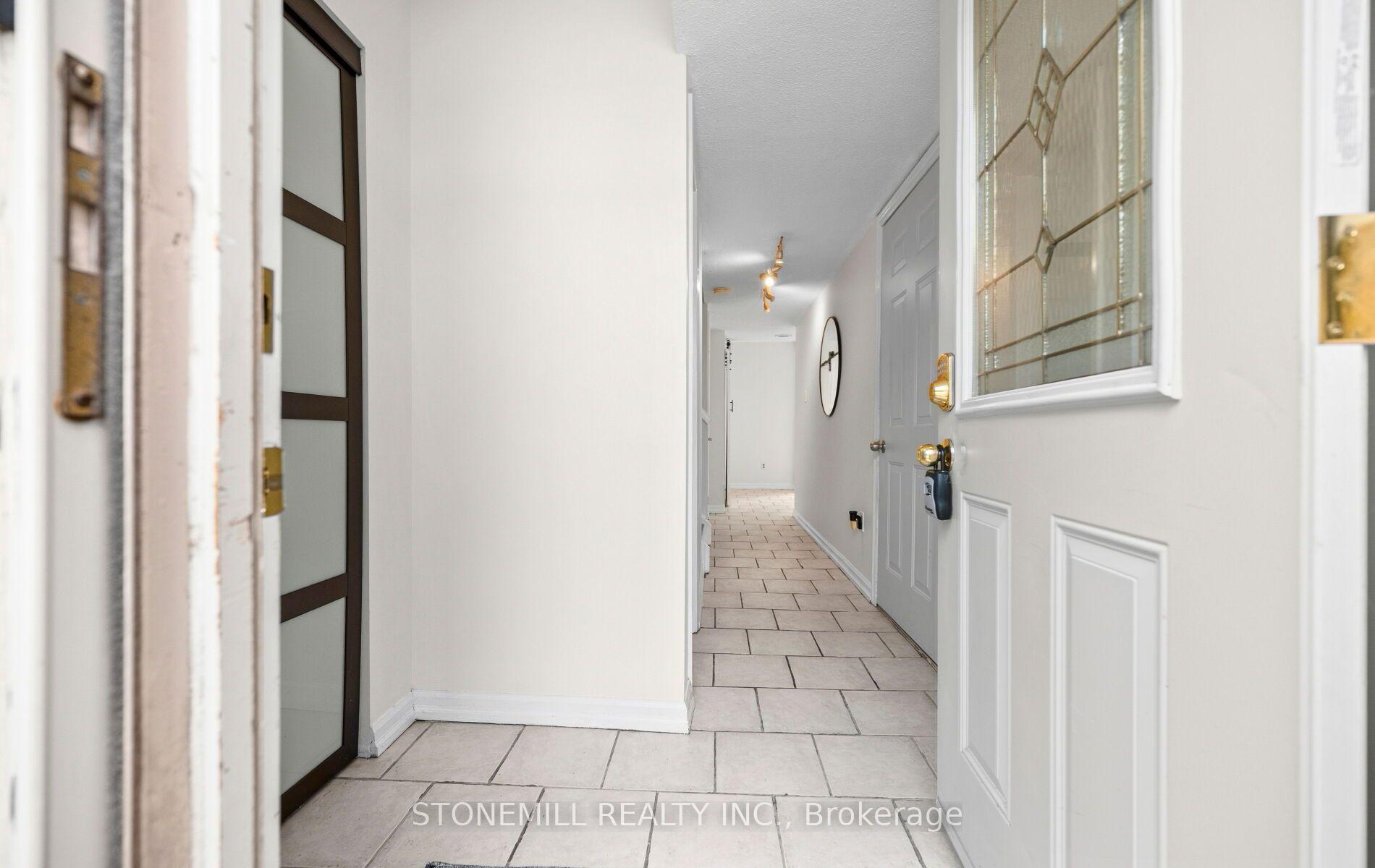 Photo 5 of Unit 30, 7340 Copenhagen Road, Mississauga, Meadowvale — HOMEH