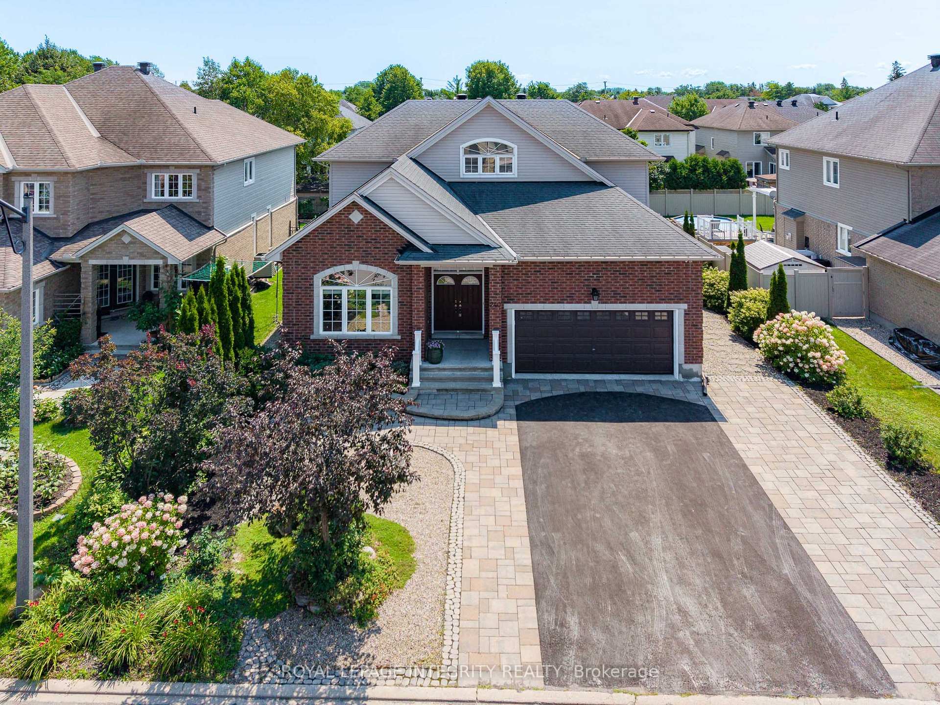 Photo 2 of 240 Trailgate Street, Ottawa, Riverside South/Gloucester Glen — HOMEH