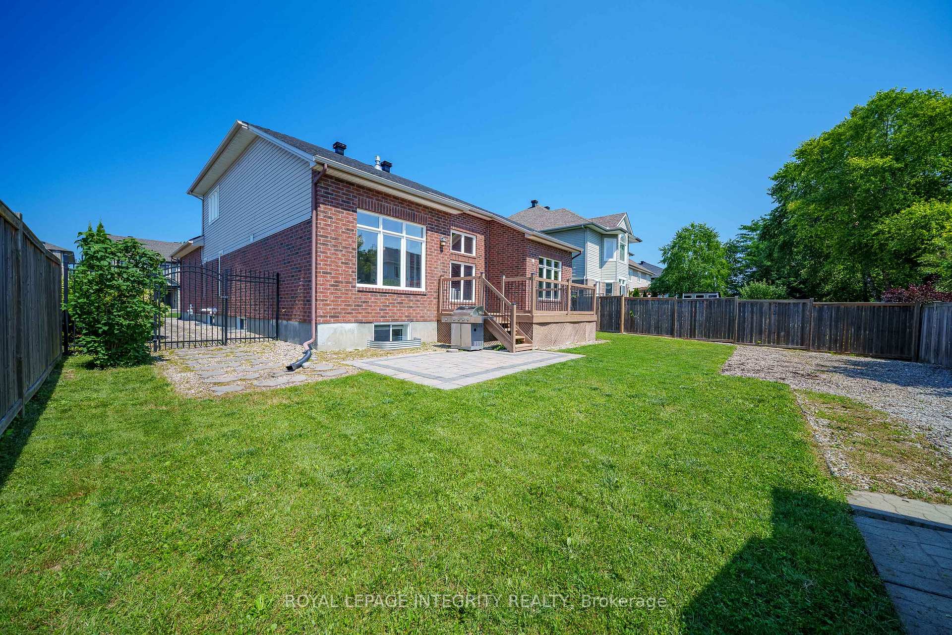 Photo 45 of 240 Trailgate Street, Ottawa, Riverside South/Gloucester Glen — HOMEH