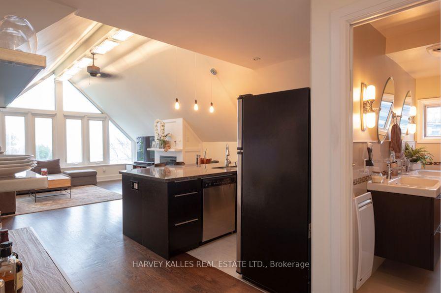 Photo 4 of Unit 4, 1538 King Street W, Toronto, South Parkdale — HOMEH
