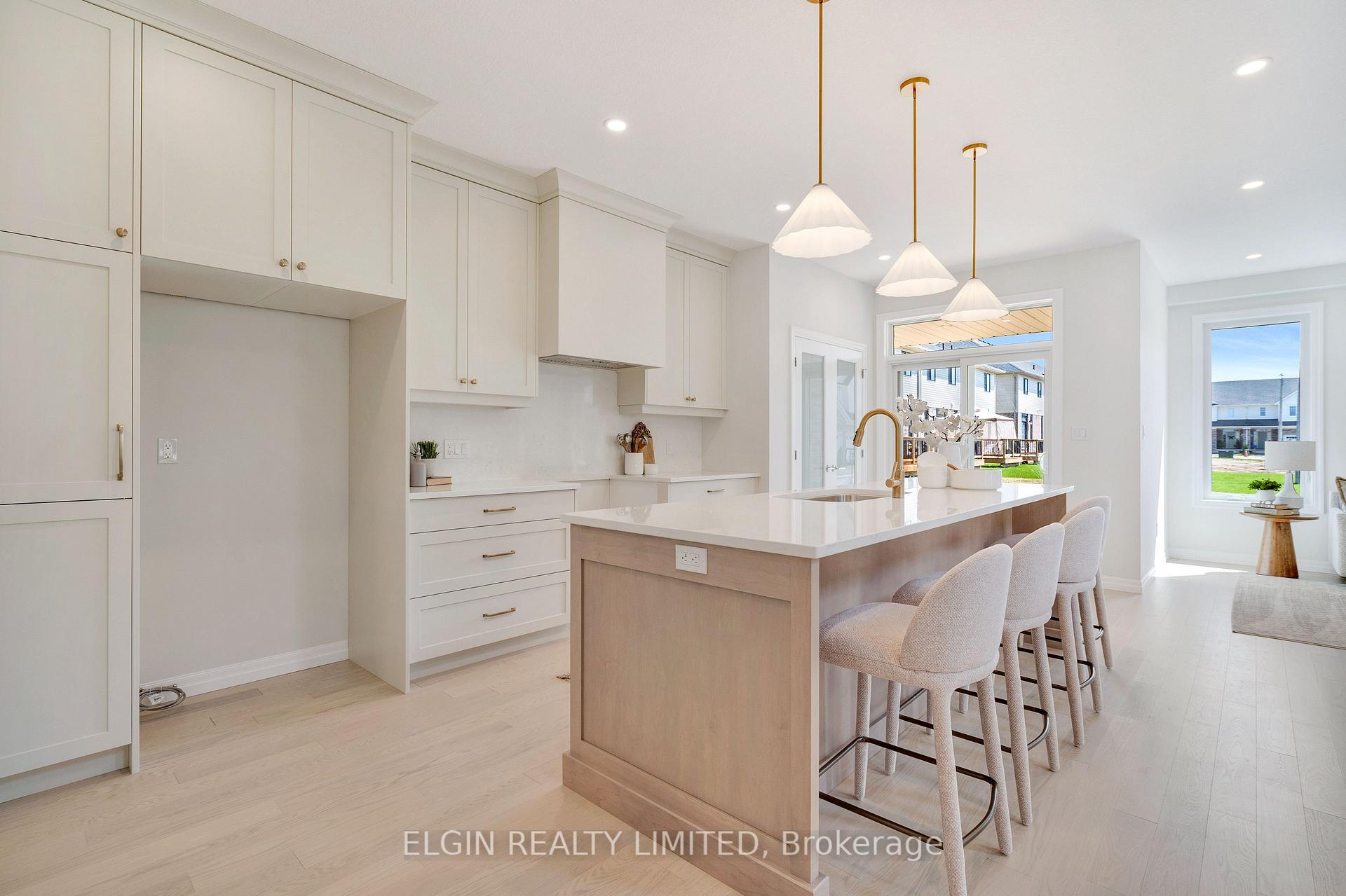 Photo 5 of 75 Hemlock Crescent, Aylmer — HOMEH