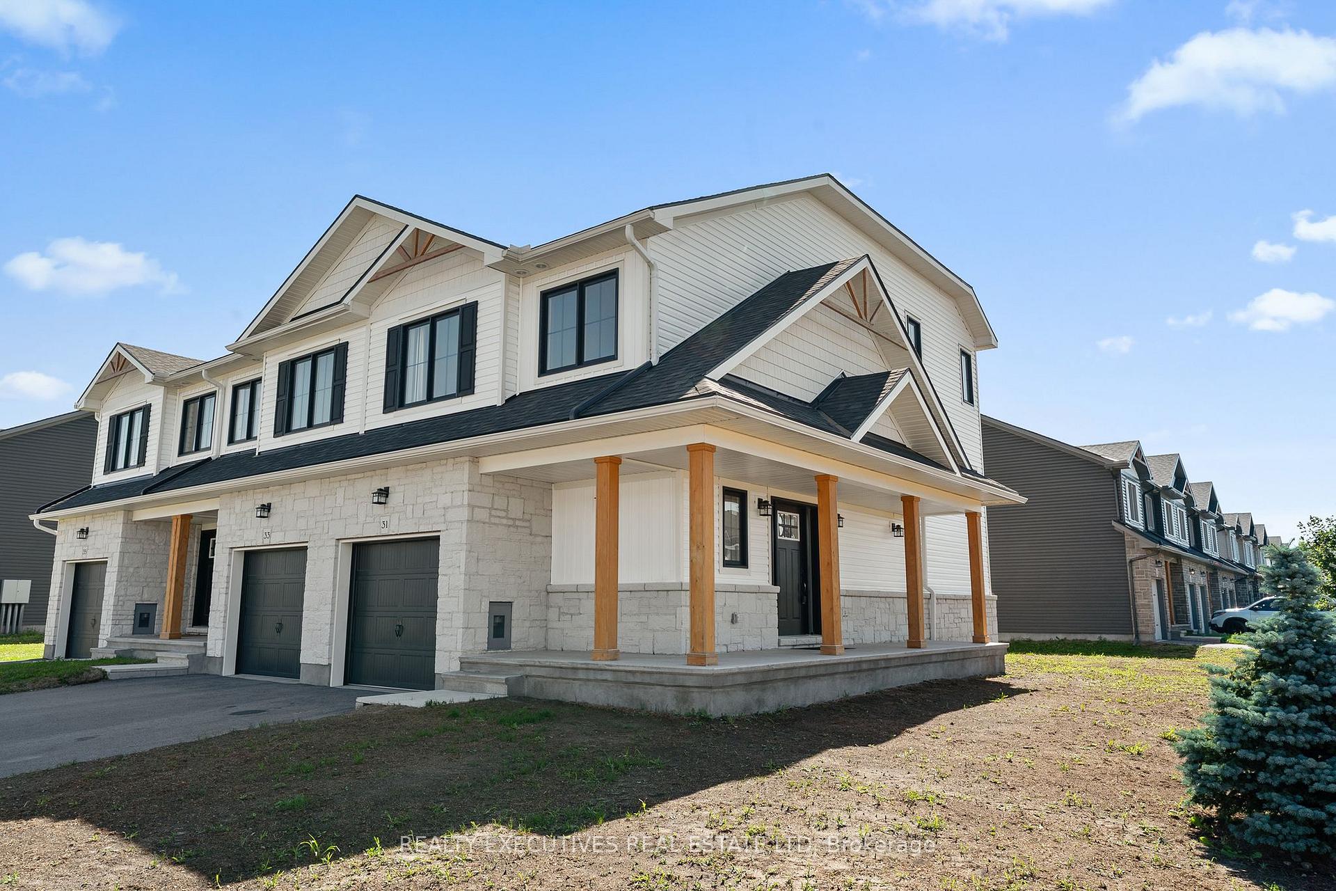 Photo of 31 Whitcomb Crescent