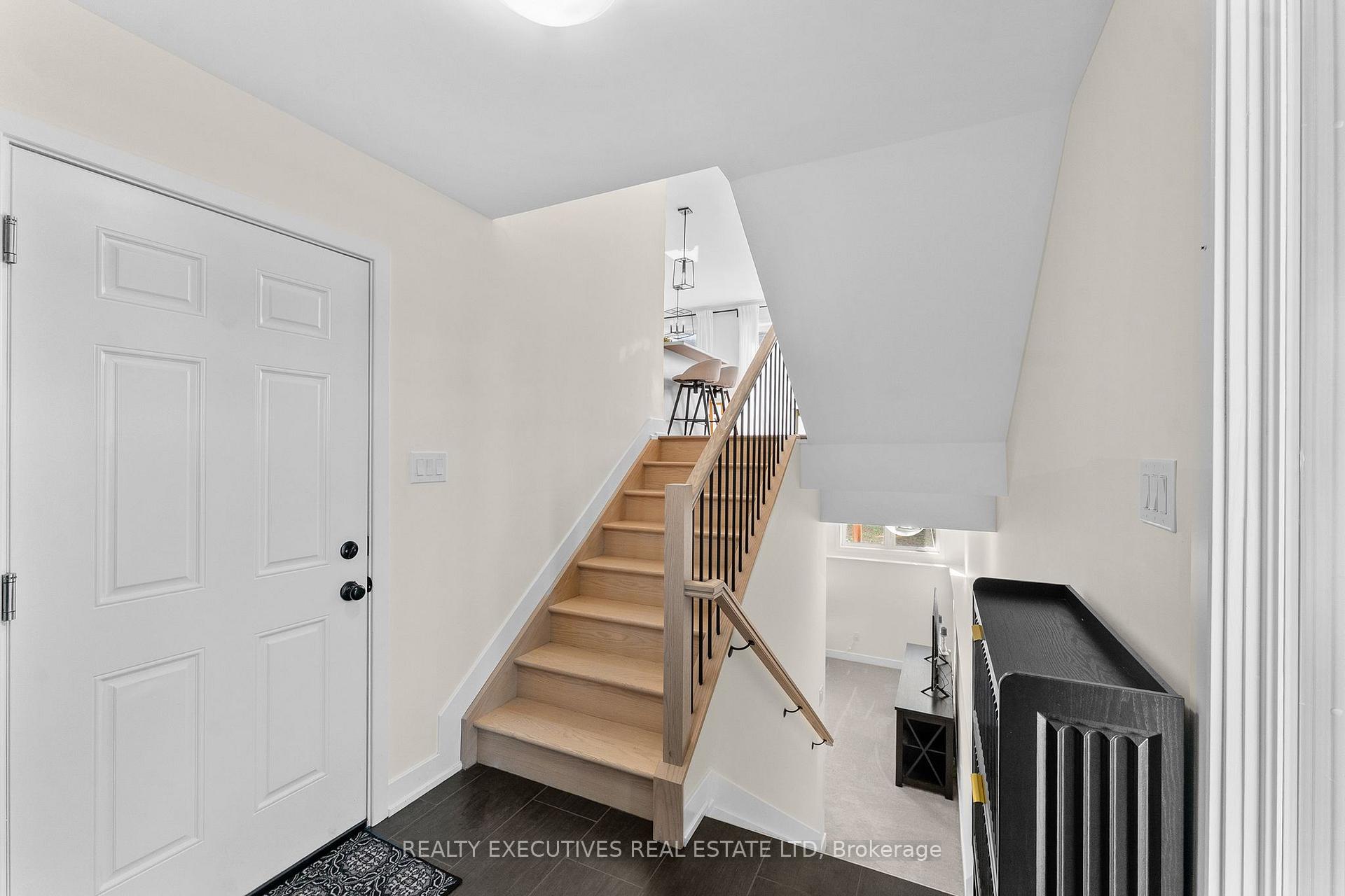 Photo 6 of 31 Whitcomb Crescent, Smiths Falls, Smiths Falls — HOMEH