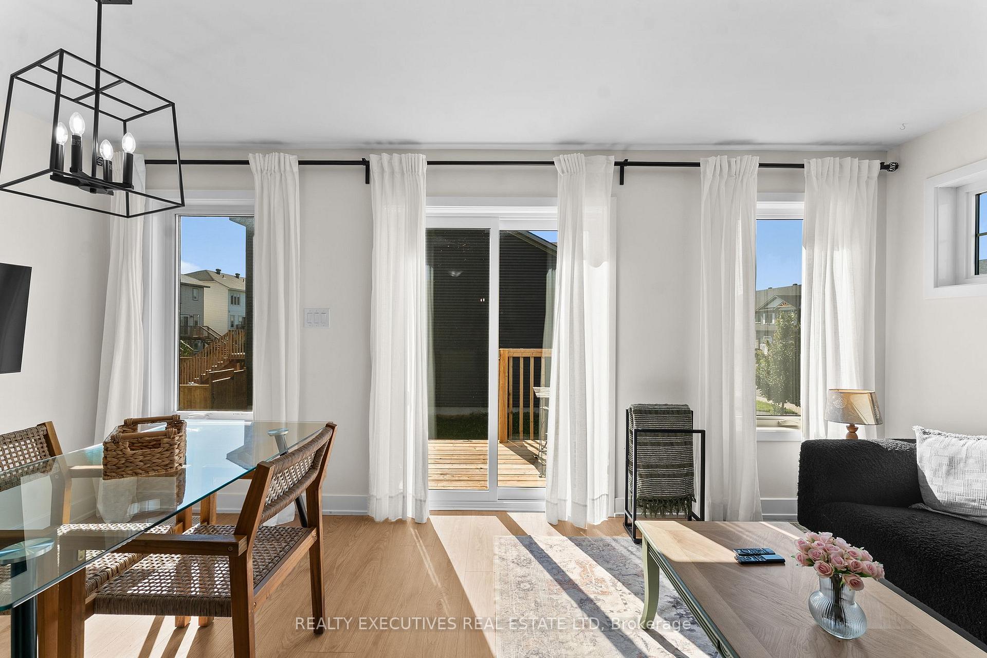 Photo 11 of 31 Whitcomb Crescent, Smiths Falls, Smiths Falls — HOMEH