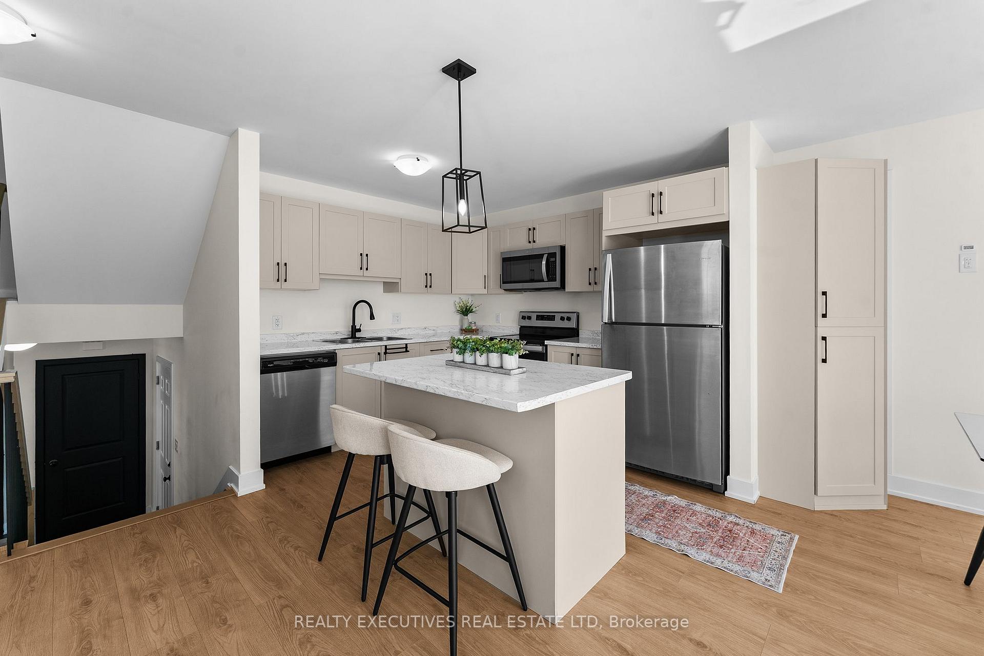 Photo 14 of 31 Whitcomb Crescent, Smiths Falls, Smiths Falls — HOMEH