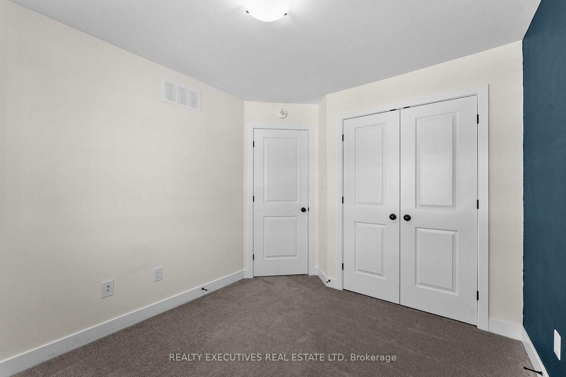 Photo 31 of 31 Whitcomb Crescent, Smiths Falls, Smiths Falls — HOMEH