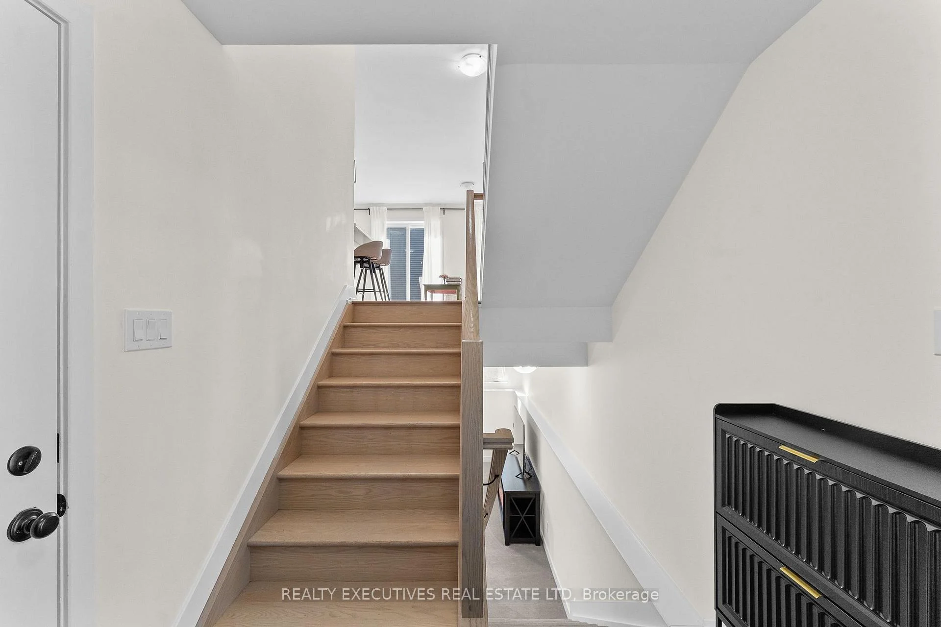 Photo 7 of 31 Whitcomb Crescent, Smiths Falls, Smiths Falls — HOMEH