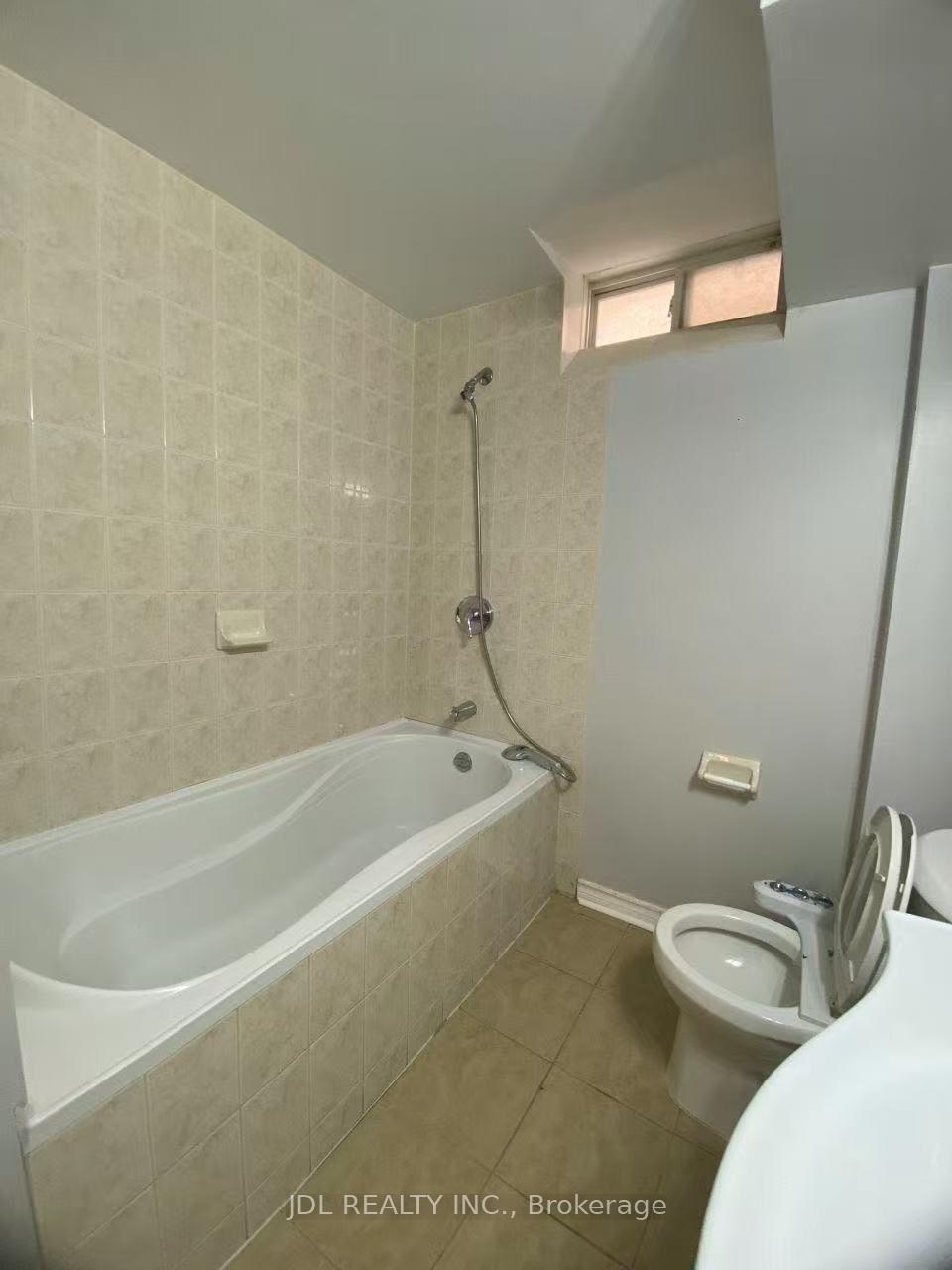 Photo 9 of 179 Leameadow Road, Vaughan, Patterson — HOMEH