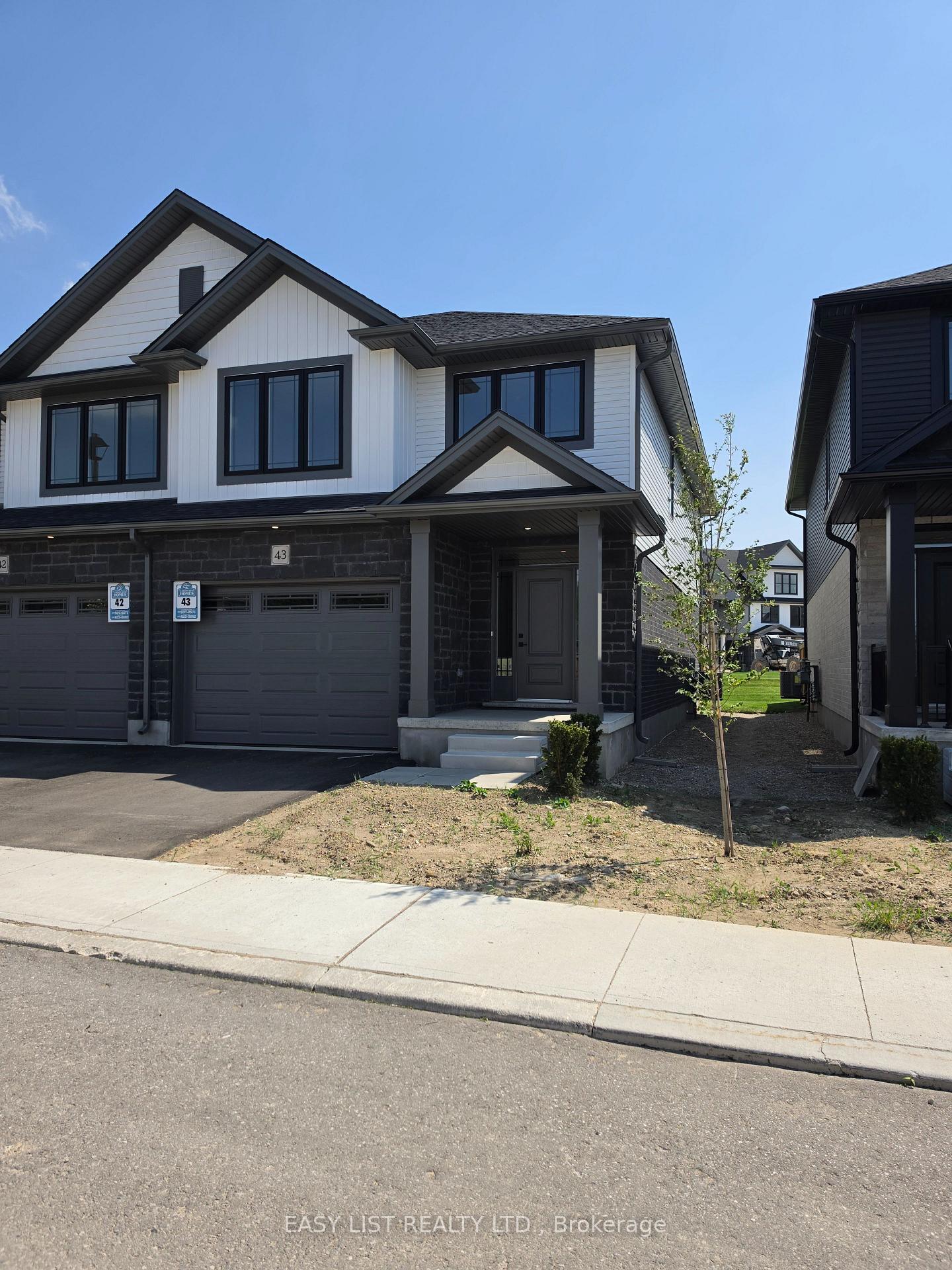 Photo 2 of Unit 43, 55 Teal Drive, Guelph, Kortright Hills — HOMEH