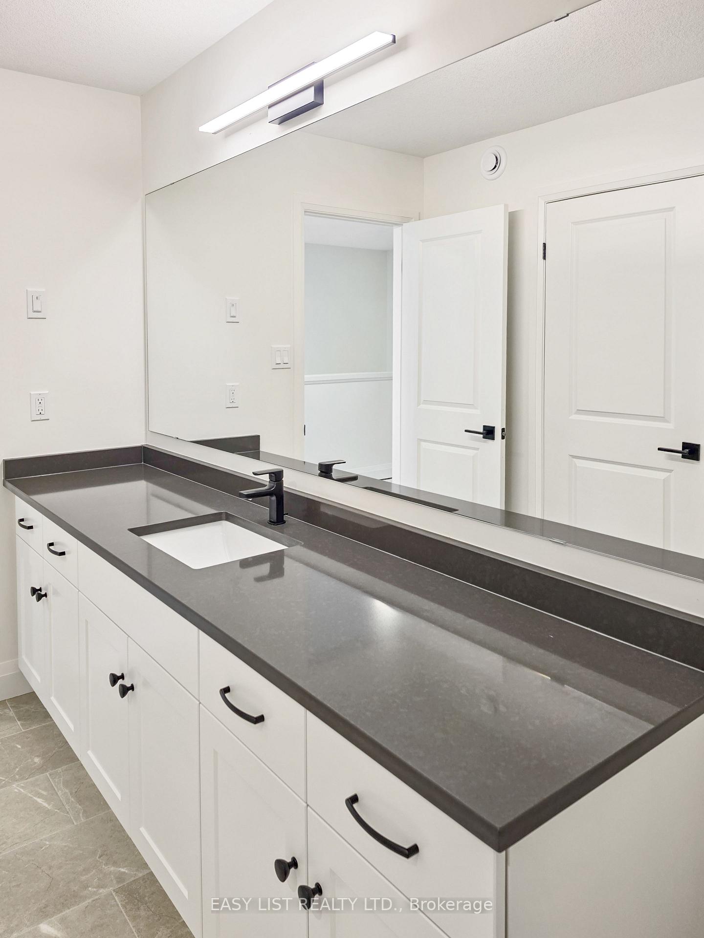 Photo 4 of Unit 43, 55 Teal Drive, Guelph, Kortright Hills — HOMEH