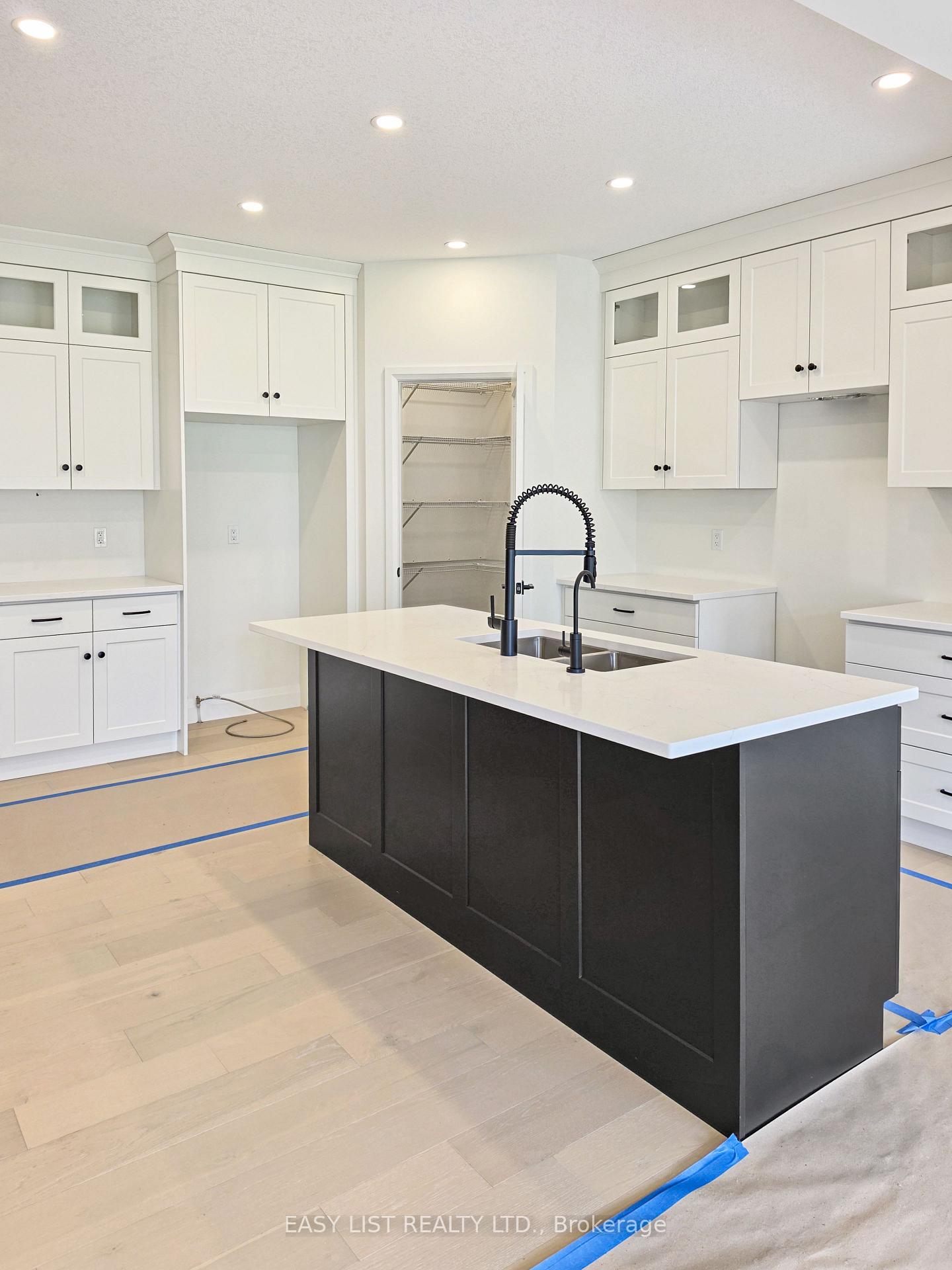 Photo 10 of Unit 43, 55 Teal Drive, Guelph, Kortright Hills — HOMEH