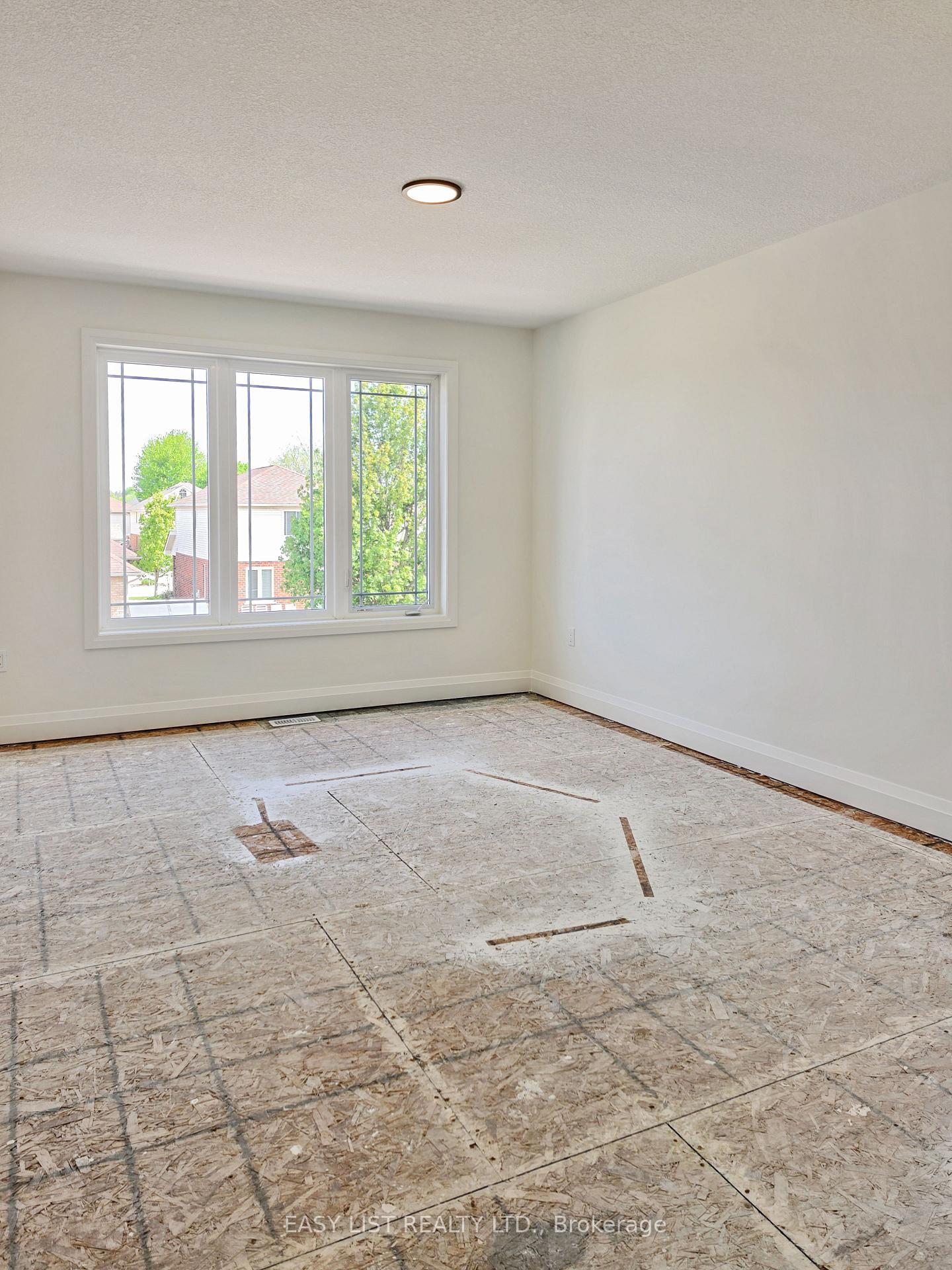 Photo 20 of Unit 43, 55 Teal Drive, Guelph, Kortright Hills — HOMEH