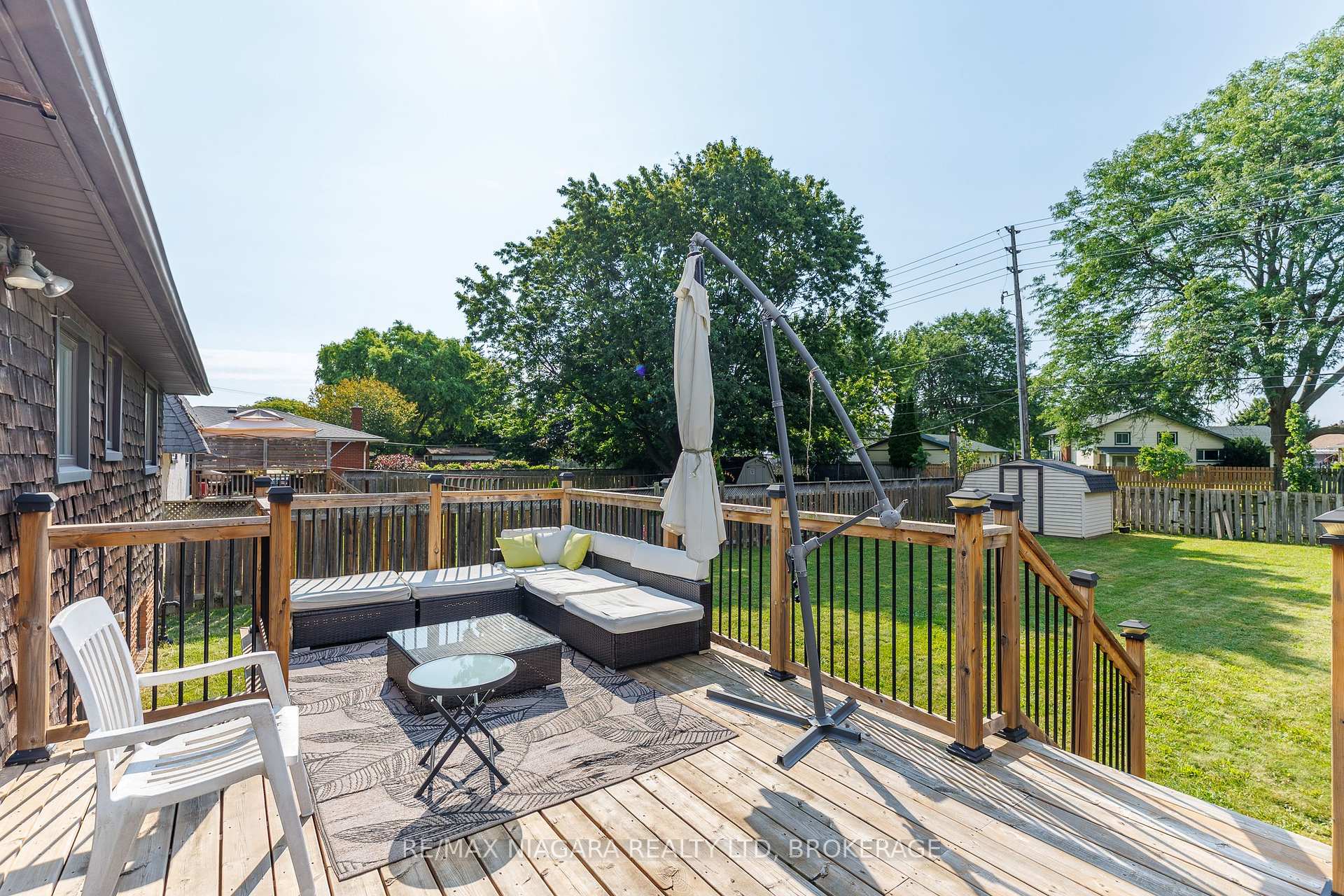 Photo 8 of 6980 Dolphin Street, Niagara Falls, Morrison — HOMEH