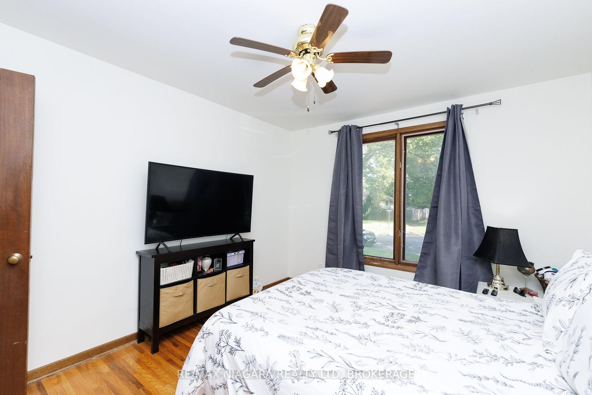 Photo 20 of 6980 Dolphin Street, Niagara Falls, Morrison — HOMEH