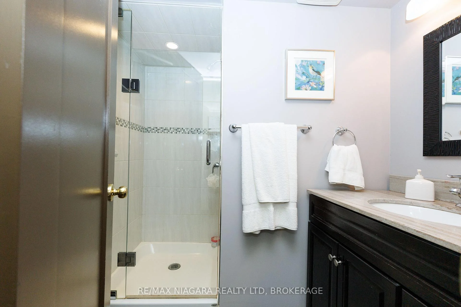 Photo 34 of 6980 Dolphin Street, Niagara Falls, Morrison — HOMEH