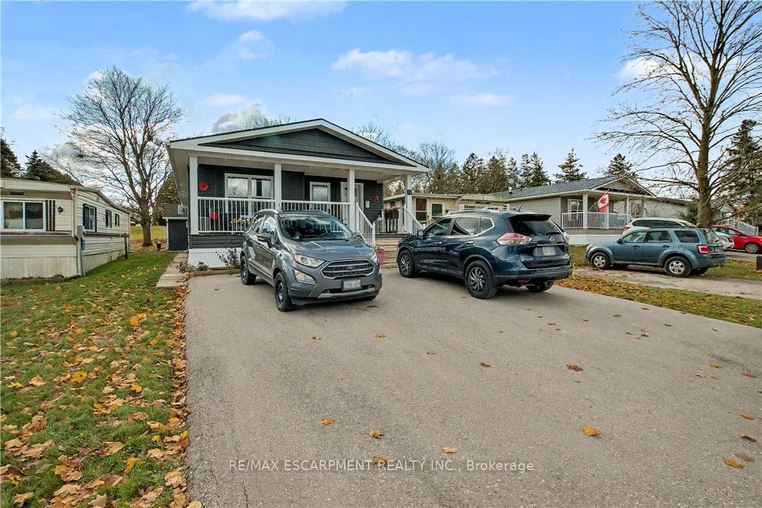 Photo 3 of Unit 16, 1429 Sheffield Road, Hamilton, Rural Flamborough — HOMEH