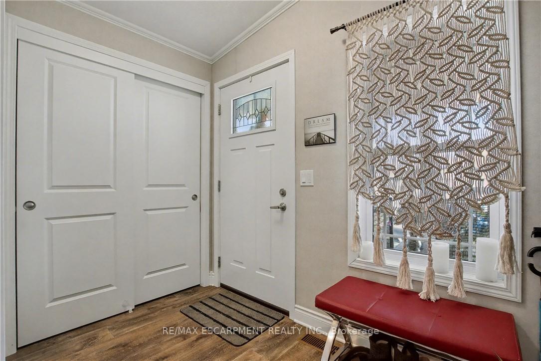 Photo 7 of Unit 16, 1429 Sheffield Road, Hamilton, Rural Flamborough — HOMEH