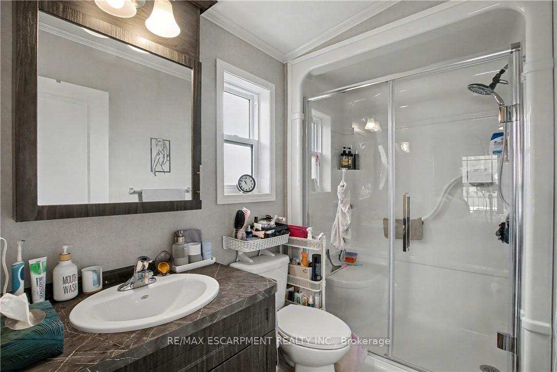 Photo 11 of Unit 16, 1429 Sheffield Road, Hamilton, Rural Flamborough — HOMEH