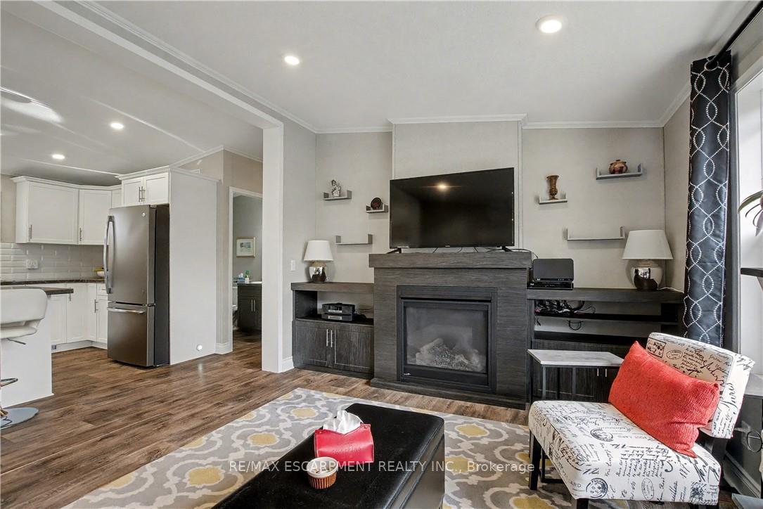 Photo 14 of Unit 16, 1429 Sheffield Road, Hamilton, Rural Flamborough — HOMEH
