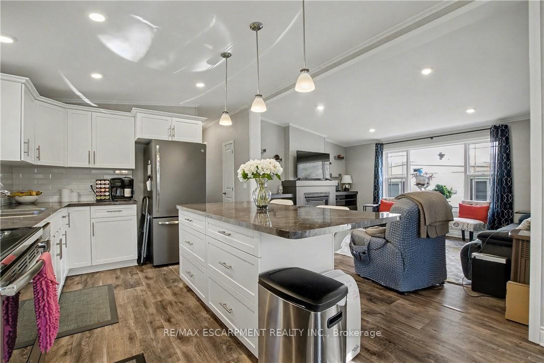 Photo 18 of Unit 16, 1429 Sheffield Road, Hamilton, Rural Flamborough — HOMEH