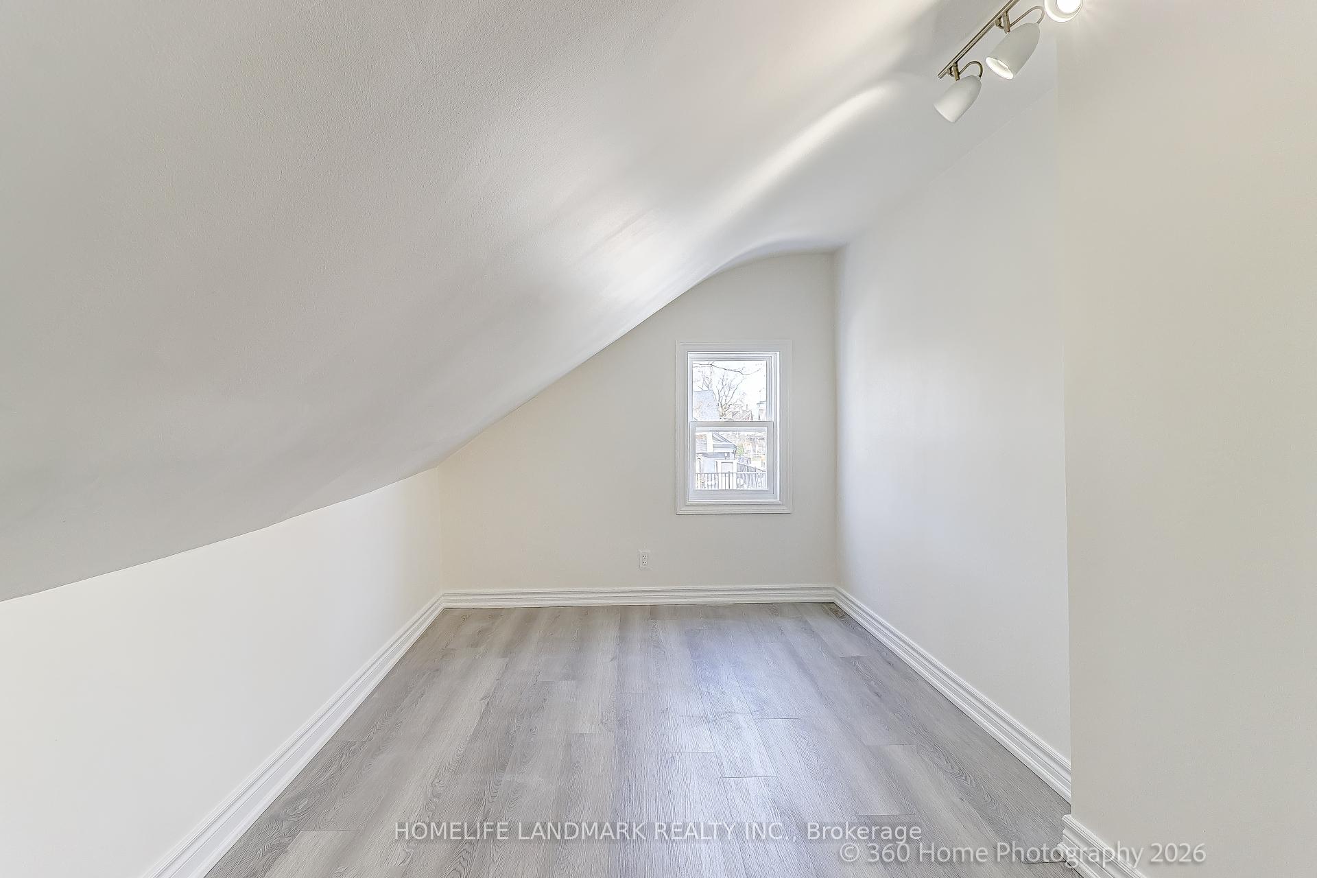 Photo 65 of 4 Andrews Avenue, Toronto, Trinity-Bellwoods — HOMEH