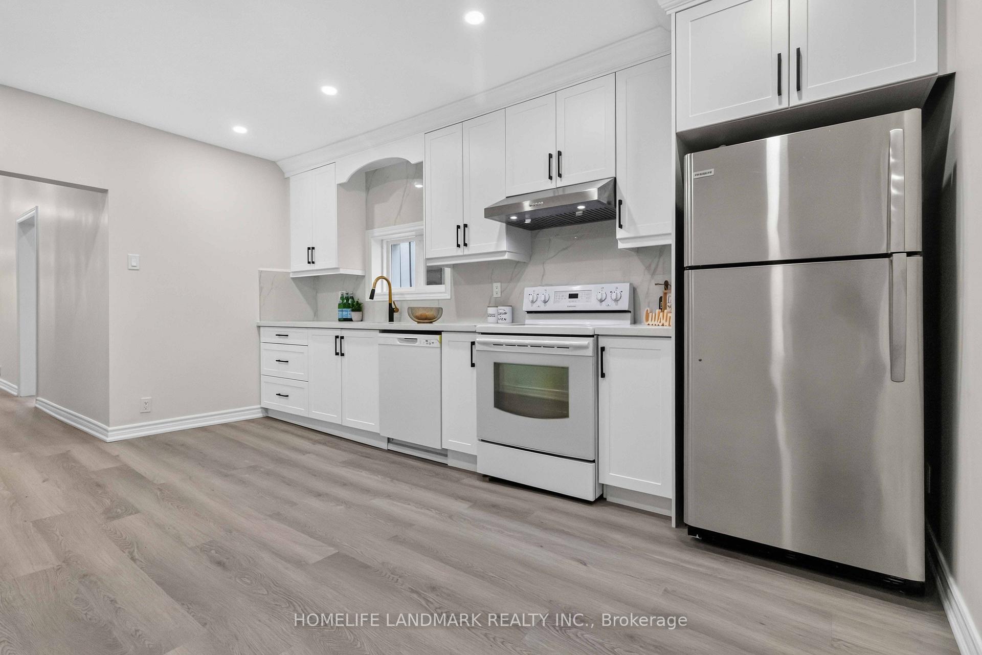 Photo 25 of 4 Andrews Avenue, Toronto, Trinity-Bellwoods — HOMEH