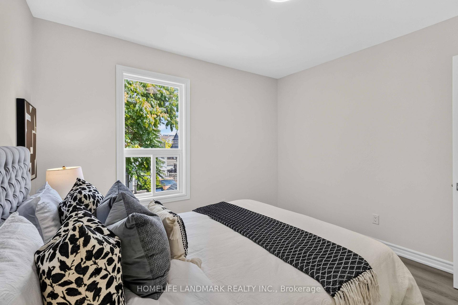 Photo 41 of 4 Andrews Avenue, Toronto, Trinity-Bellwoods — HOMEH
