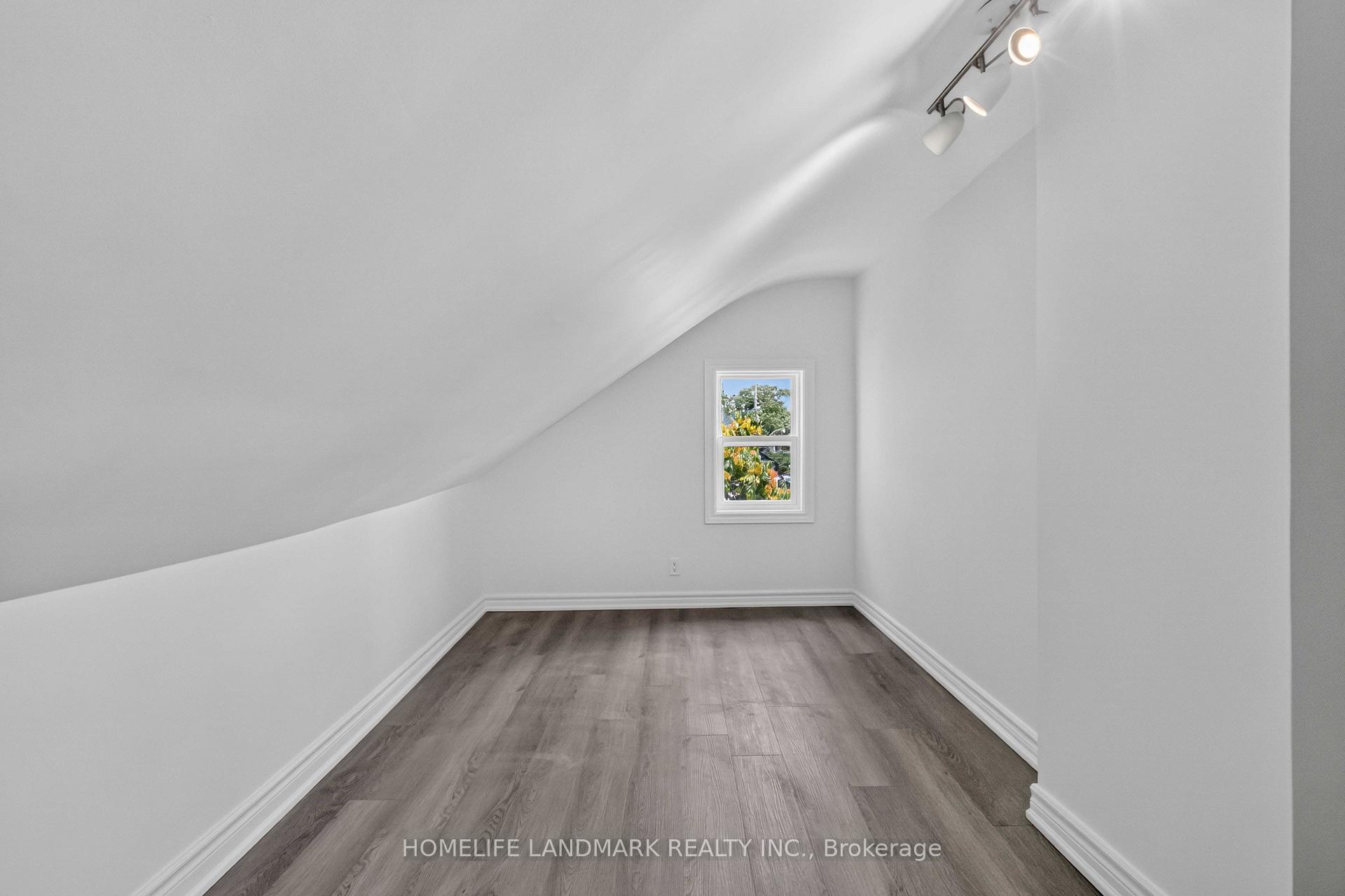 Photo 53 of 4 Andrews Avenue, Toronto, Trinity-Bellwoods — HOMEH