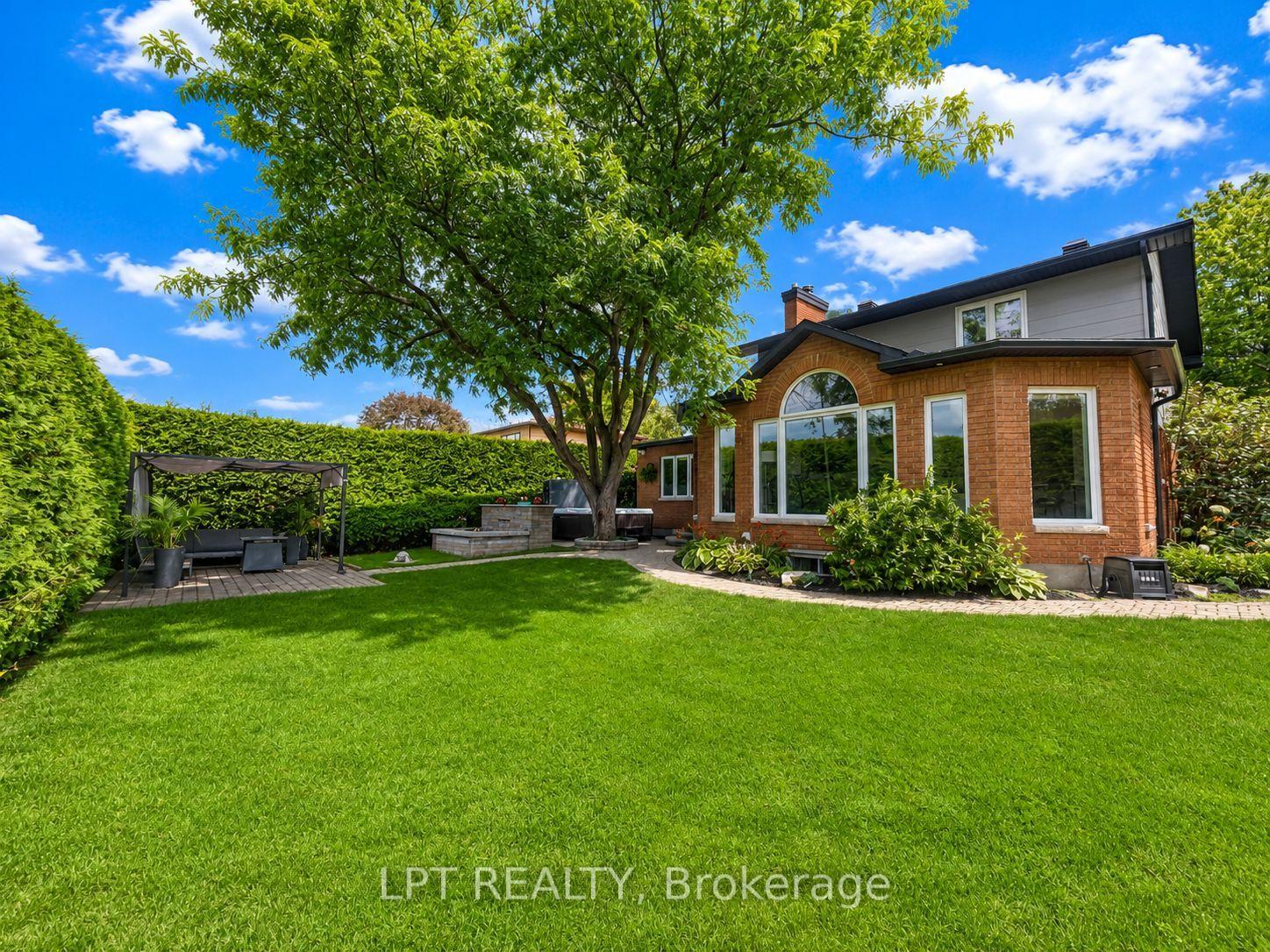 Photo 40 of 11 Elderwood Trail, Ottawa, Stittsville (Central) — HOMEH