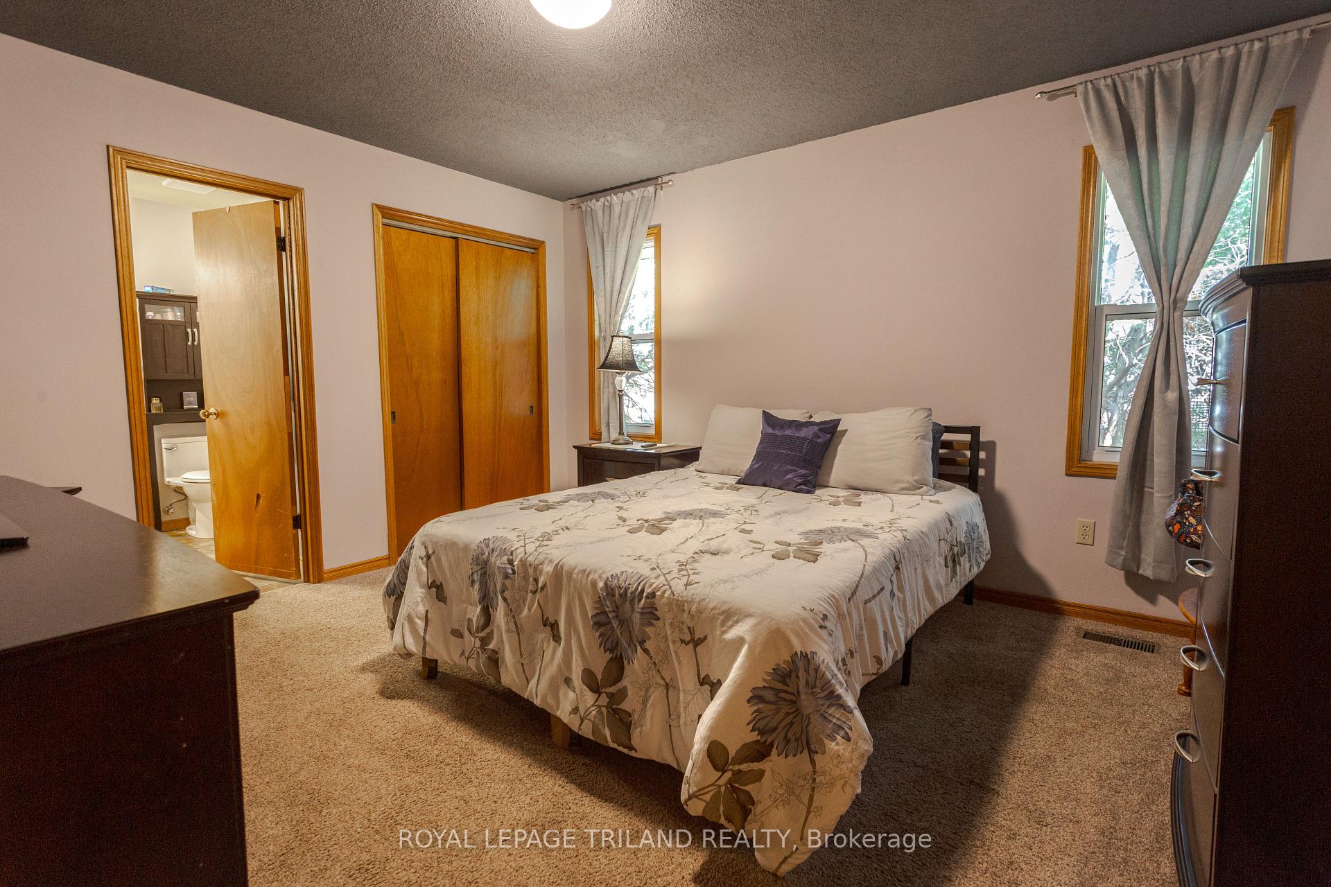 Photo 12 of 419 Mcnay Place, London, East A — HOMEH