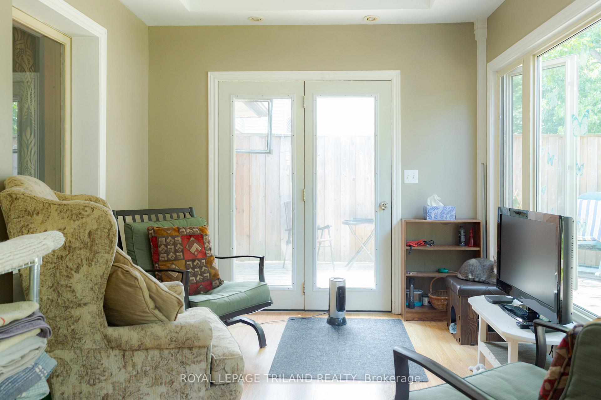 Photo 19 of 419 Mcnay Place, London, East A — HOMEH