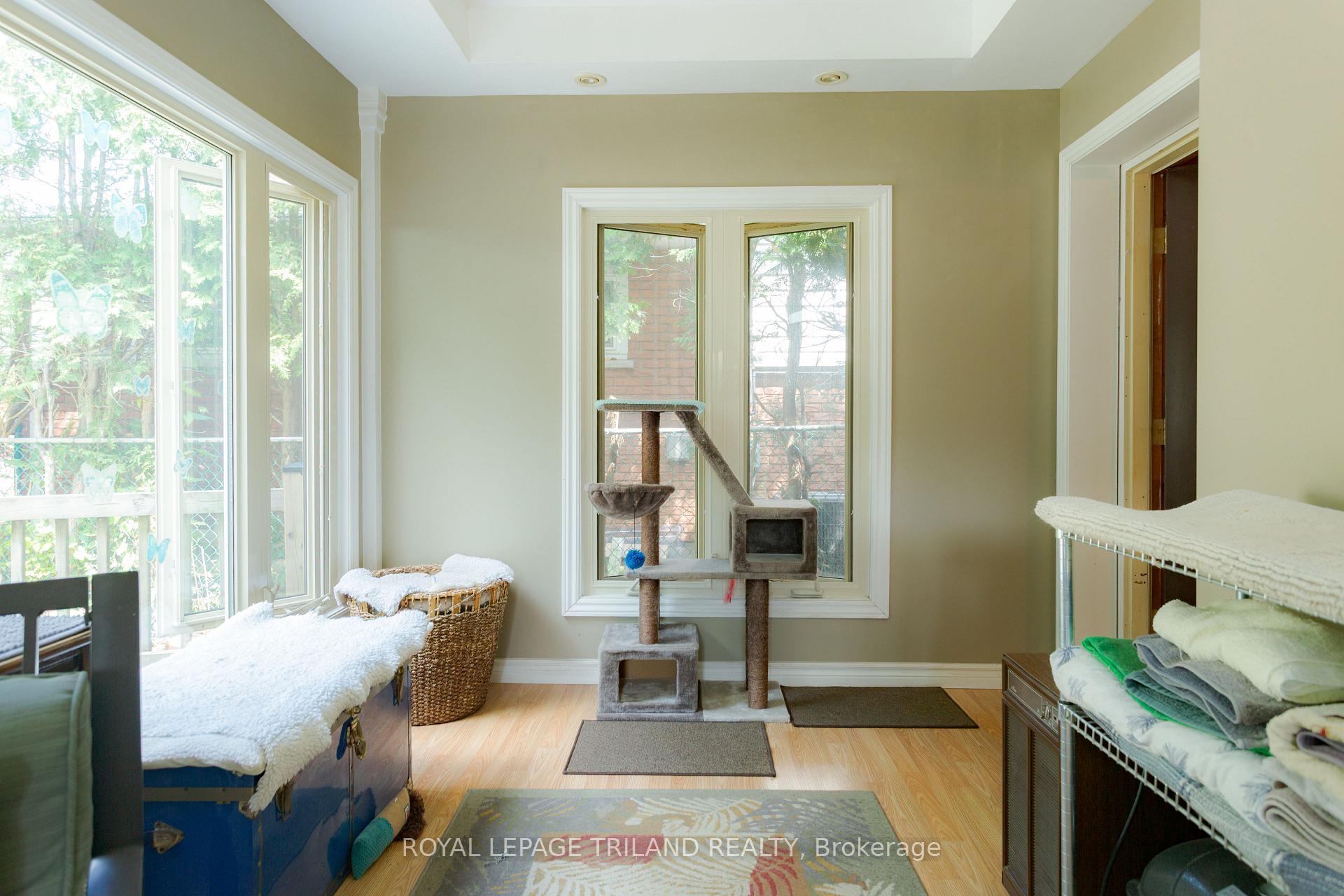 Photo 20 of 419 Mcnay Place, London, East A — HOMEH