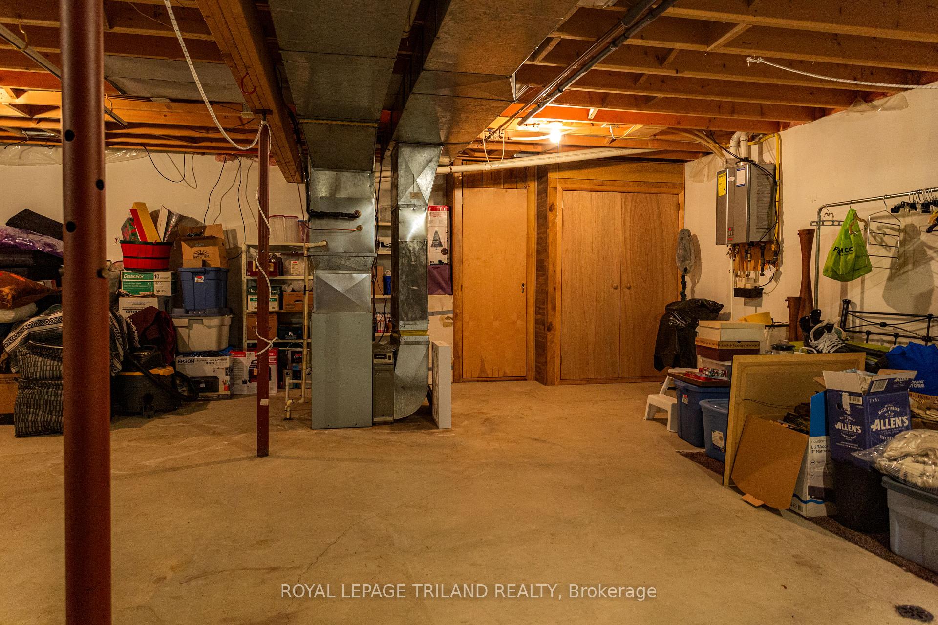 Photo 31 of 419 Mcnay Place, London, East A — HOMEH