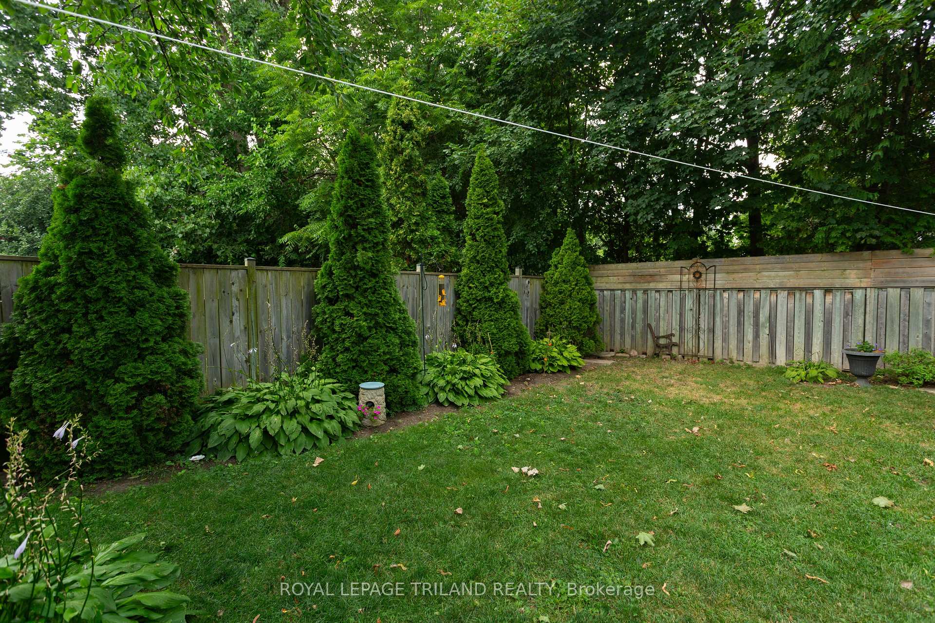 Photo 38 of 419 Mcnay Place, London, East A — HOMEH