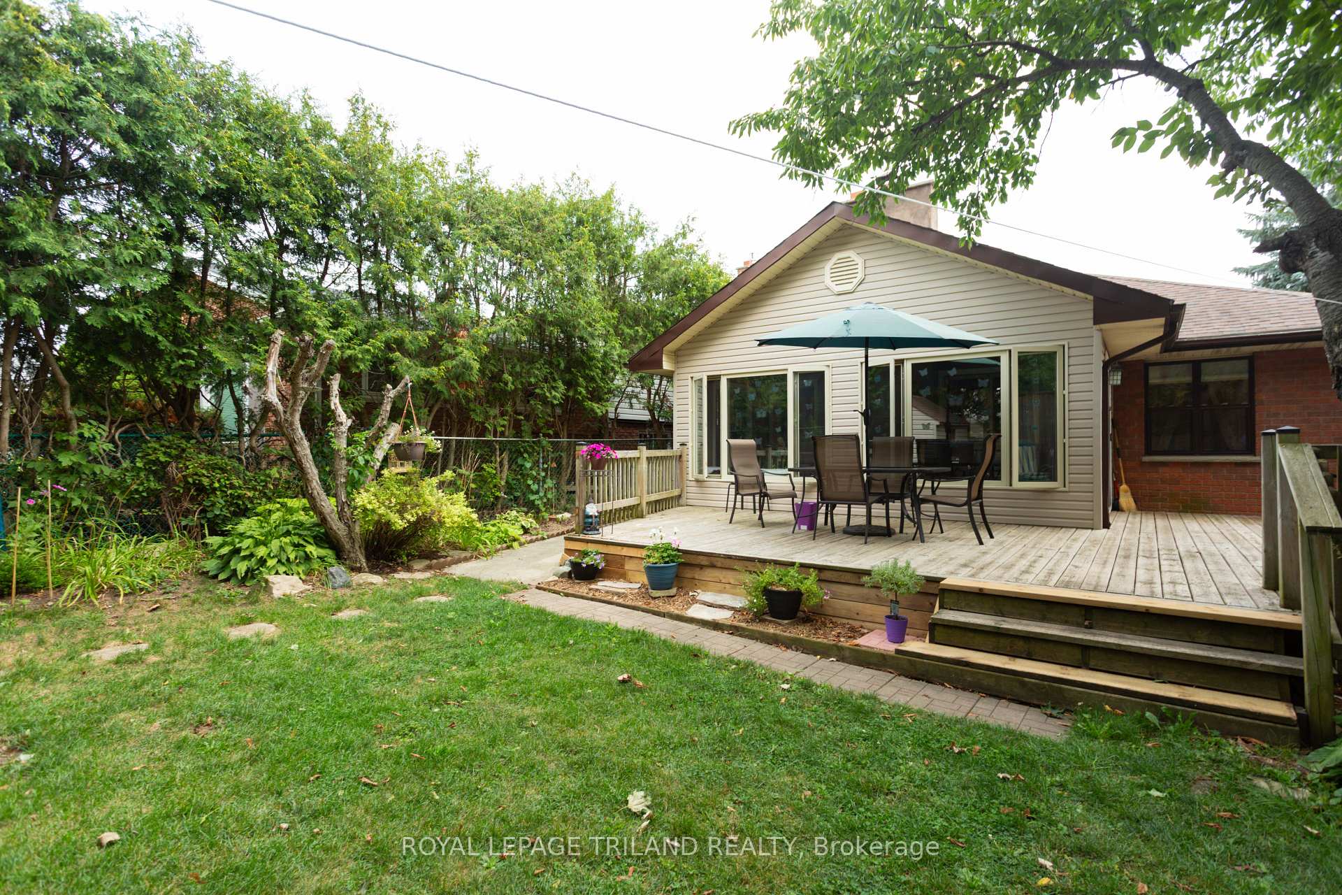 Photo 39 of 419 Mcnay Place, London, East A — HOMEH