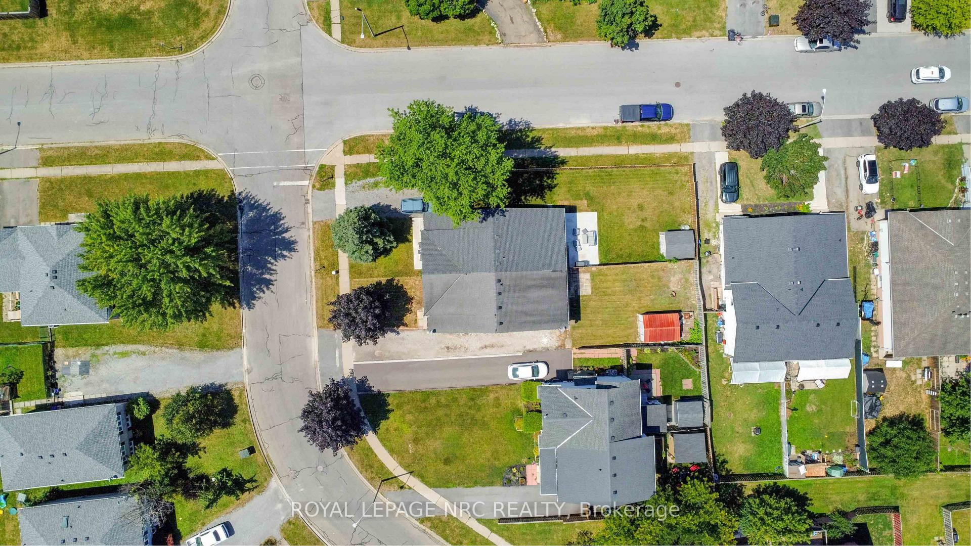 Photo 36 of 4 Saturn Road, Port Colborne, Main Street — HOMEH