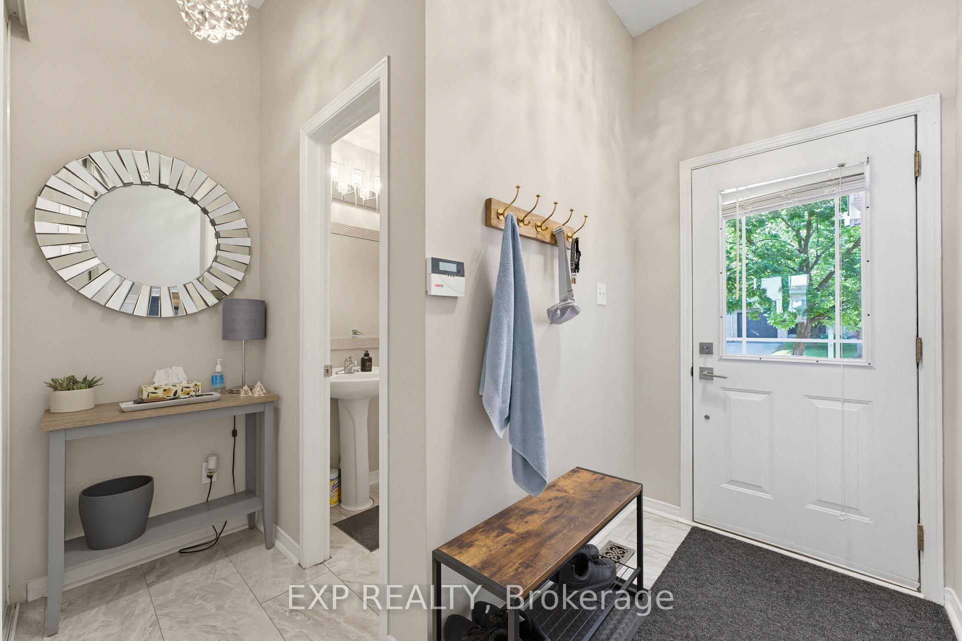 Photo 4 of 2215 Silverado Crescent, Ottawa, Avalon East — HOMEH