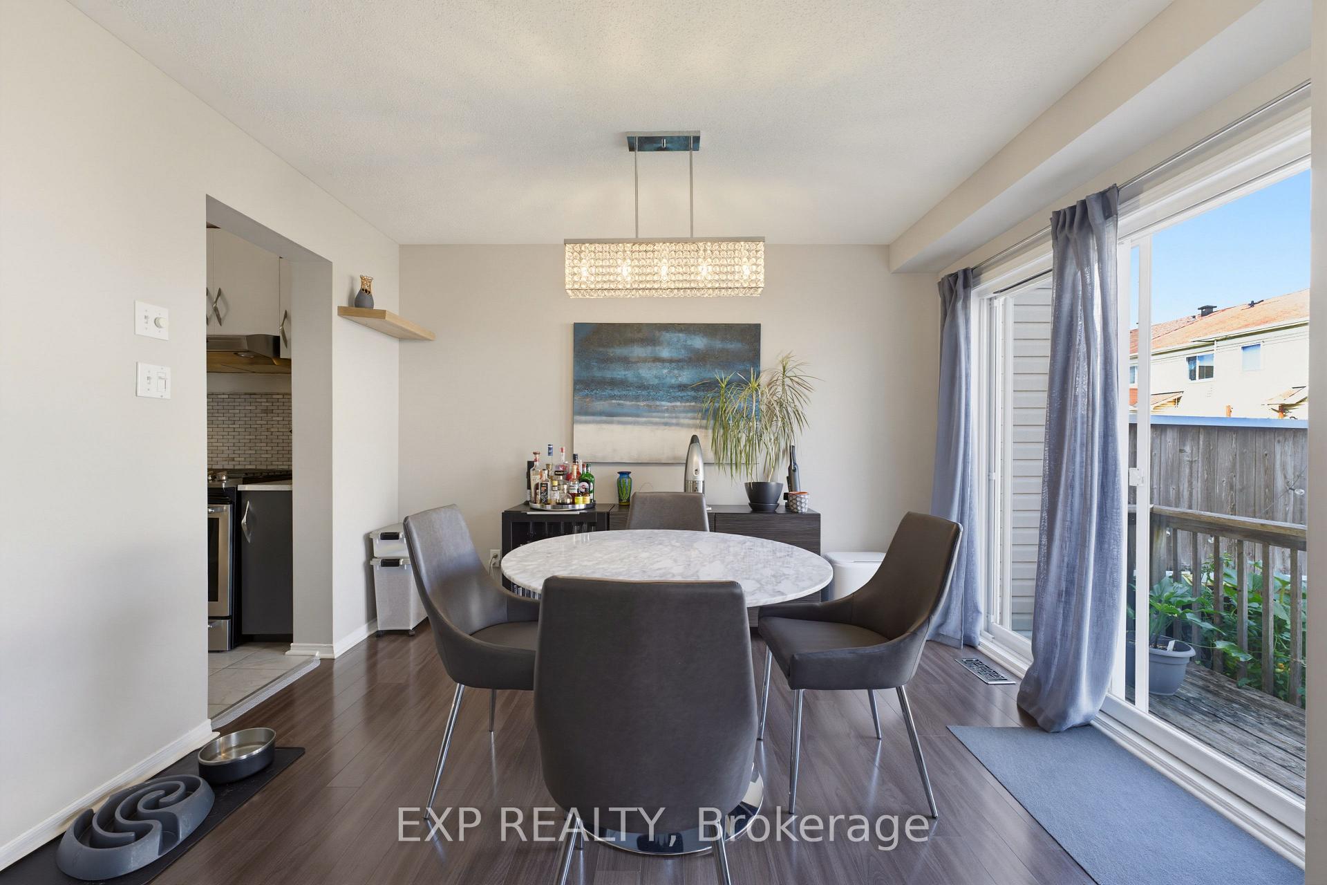 Photo 11 of 2215 Silverado Crescent, Ottawa, Avalon East — HOMEH
