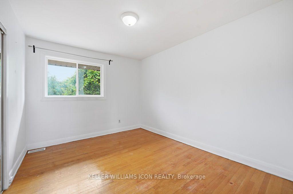Photo 25 of 873 Woodroffe Avenue, Ottawa, McKellar Heights/Glabar Park — HOMEH