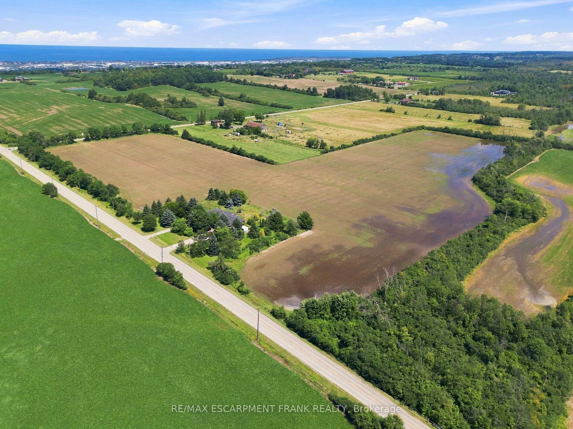 Photo 13 of 490 Tapleytown Road, Hamilton, Rural Stoney Creek — HOMEH