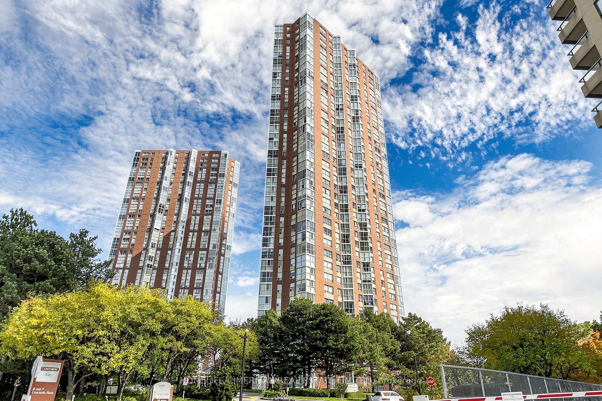 Photo 2 of Unit 3302, 5 Concorde Place, North York, Banbury-Don Mills — HOMEH