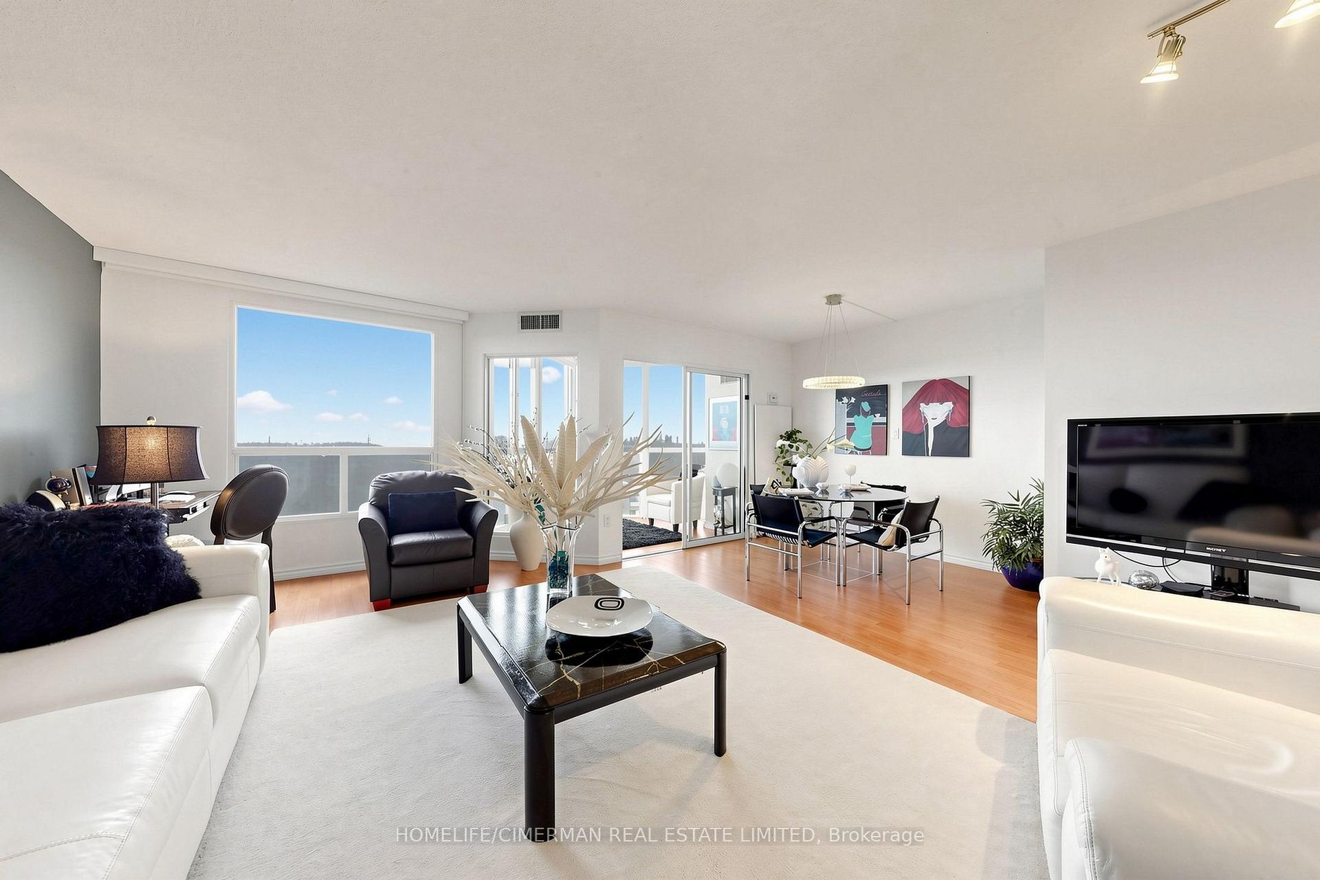 Photo 4 of Unit 3302, 5 Concorde Place, North York, Banbury-Don Mills — HOMEH