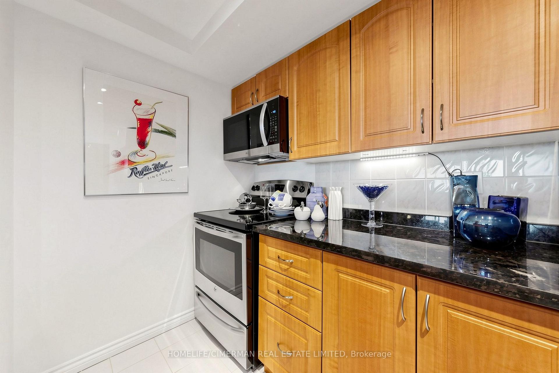 Photo 16 of Unit 3302, 5 Concorde Place, North York, Banbury-Don Mills — HOMEH