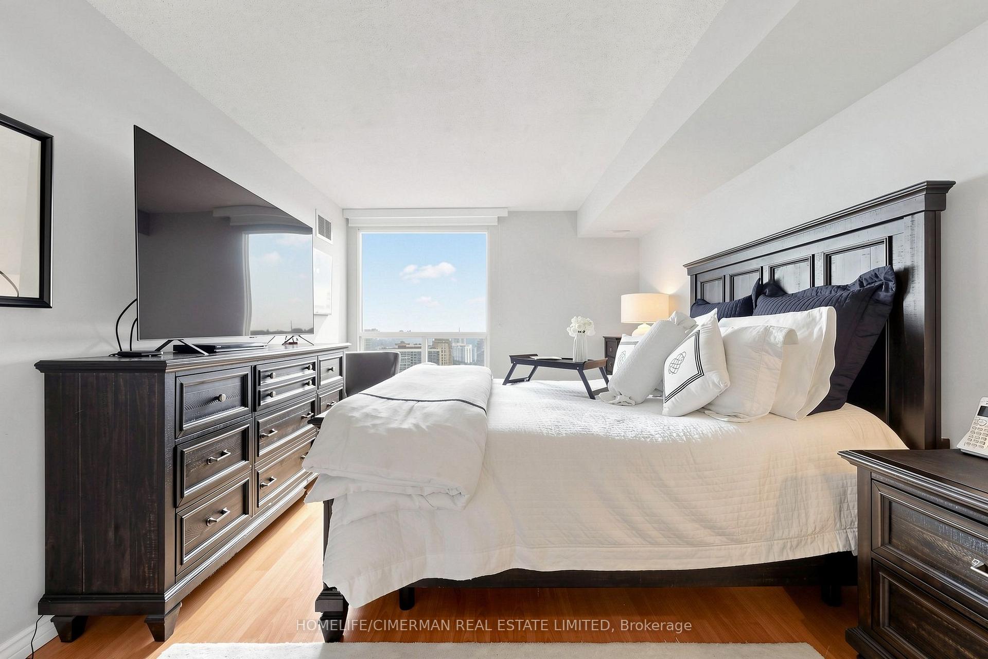 Photo 22 of Unit 3302, 5 Concorde Place, North York, Banbury-Don Mills — HOMEH